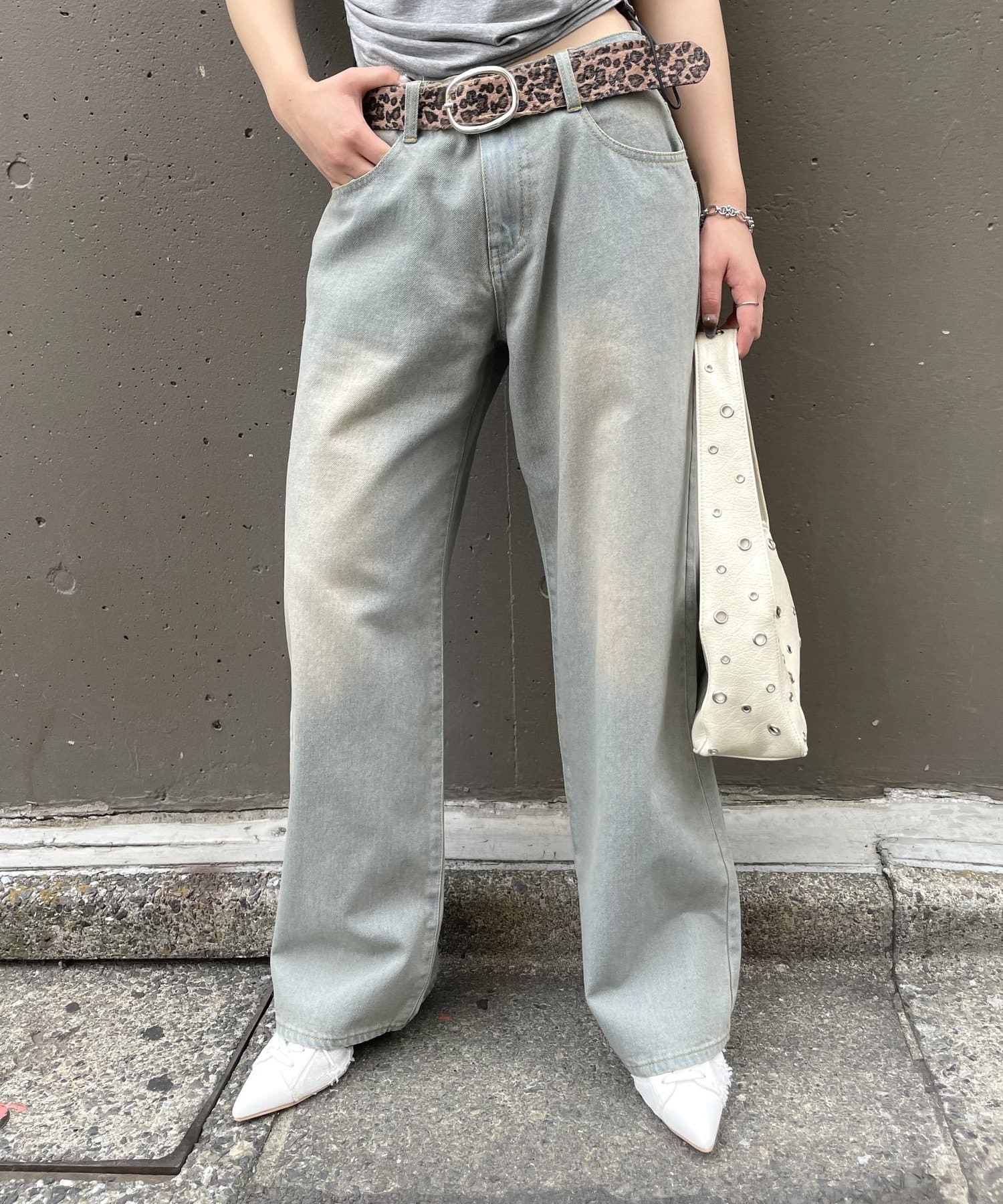 OUTLET(アウトレット) 【WHO'S WHO gallery】PFベルト付きストレートデニム