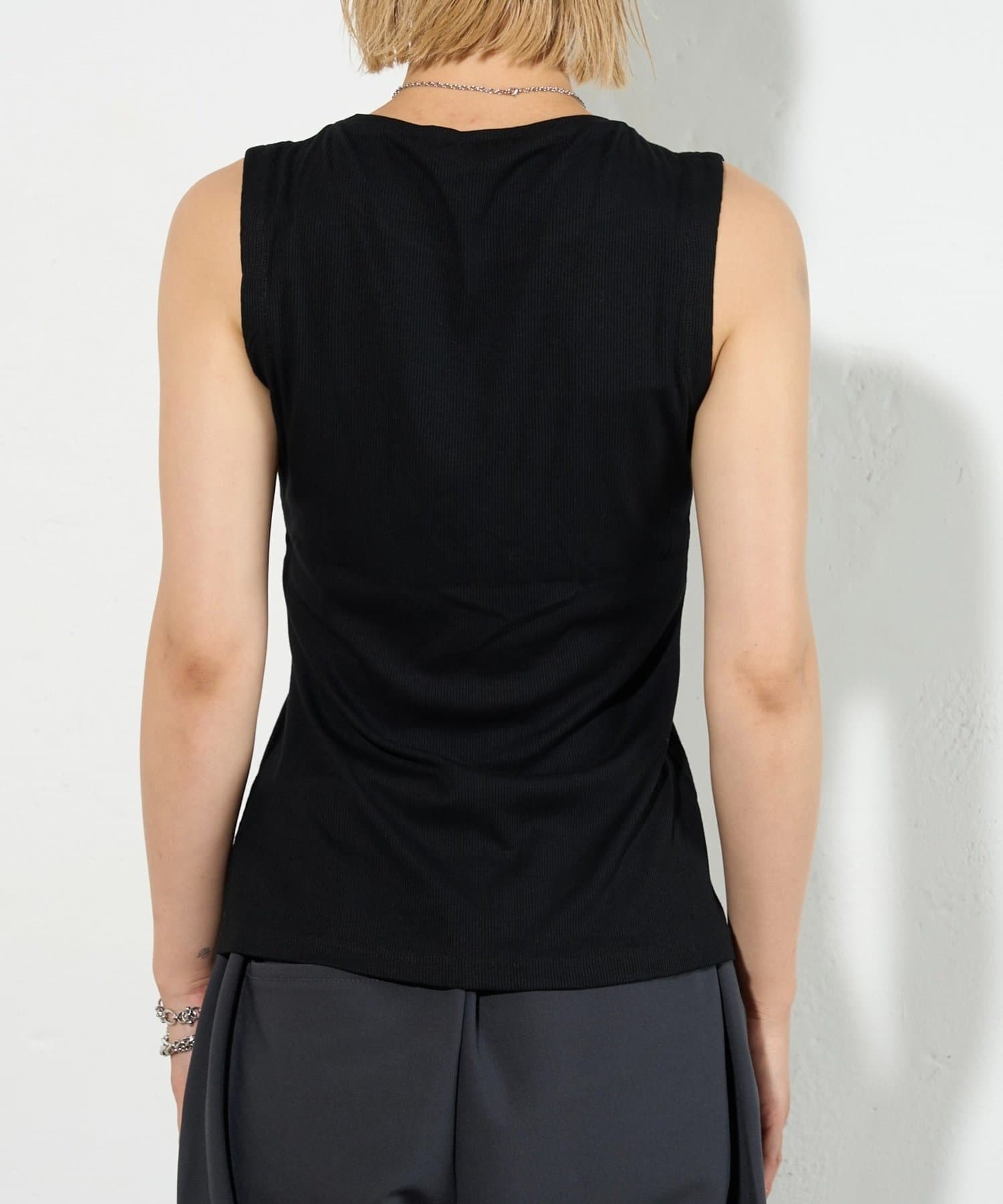 OUTLET(アウトレット) 【WHO'S WHO gallery】スリットリブノースリーブ