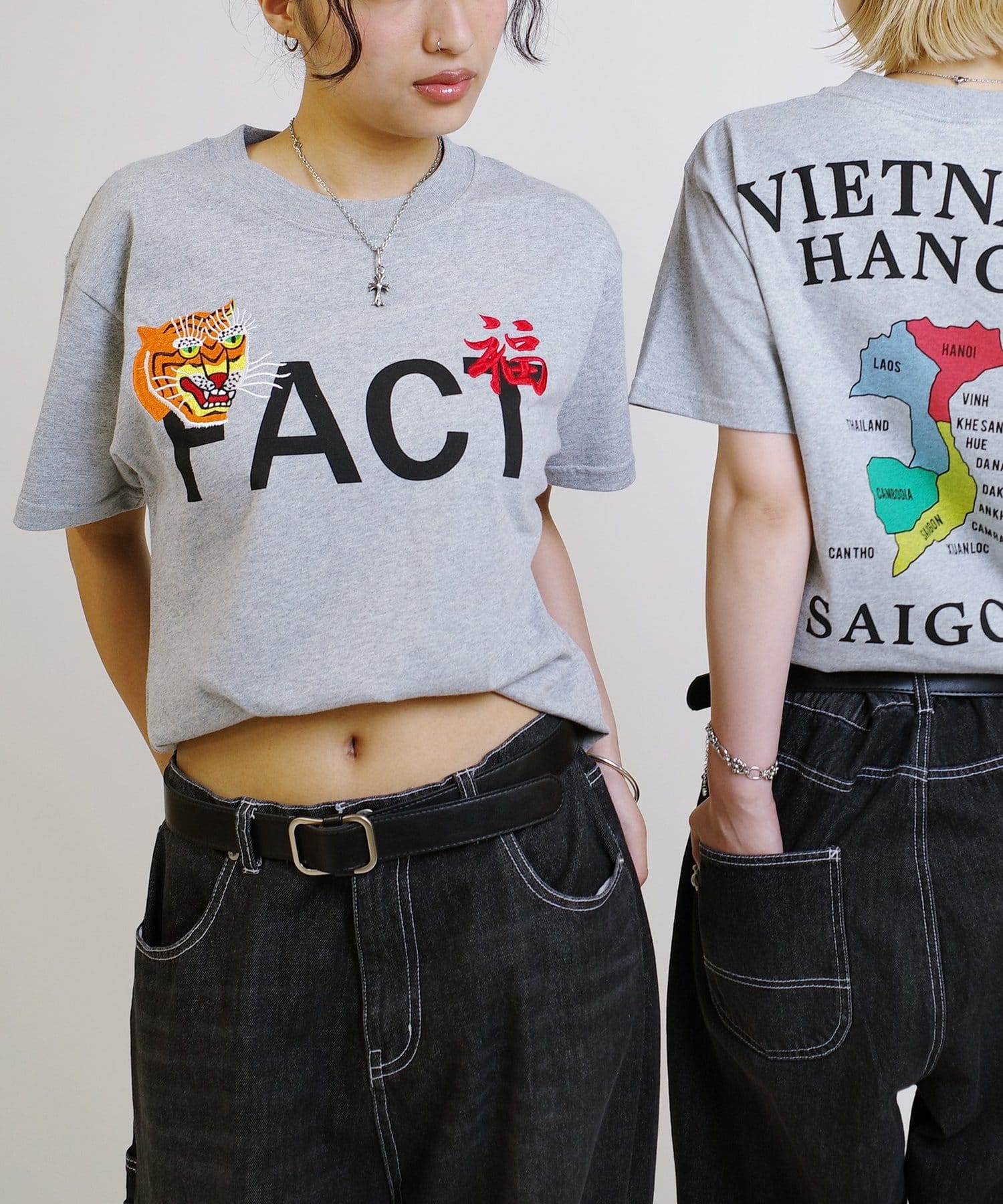 OUTLET(アウトレット) 【WHO'S WHO gallery】虎刺繍ベトナムグラフィックT / 3サイズ