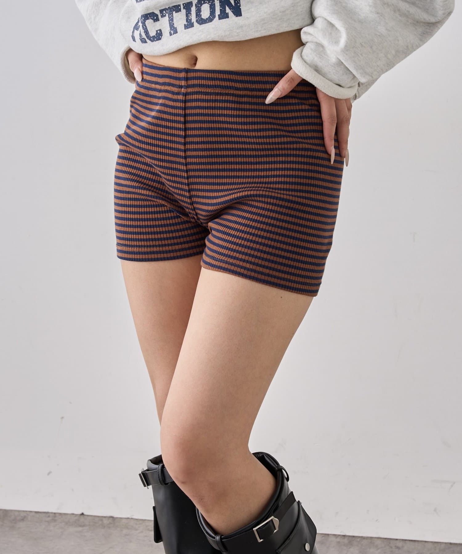 OUTLET(アウトレット) 【WHO'S WHO gallery】リブボーダーショートパンツ