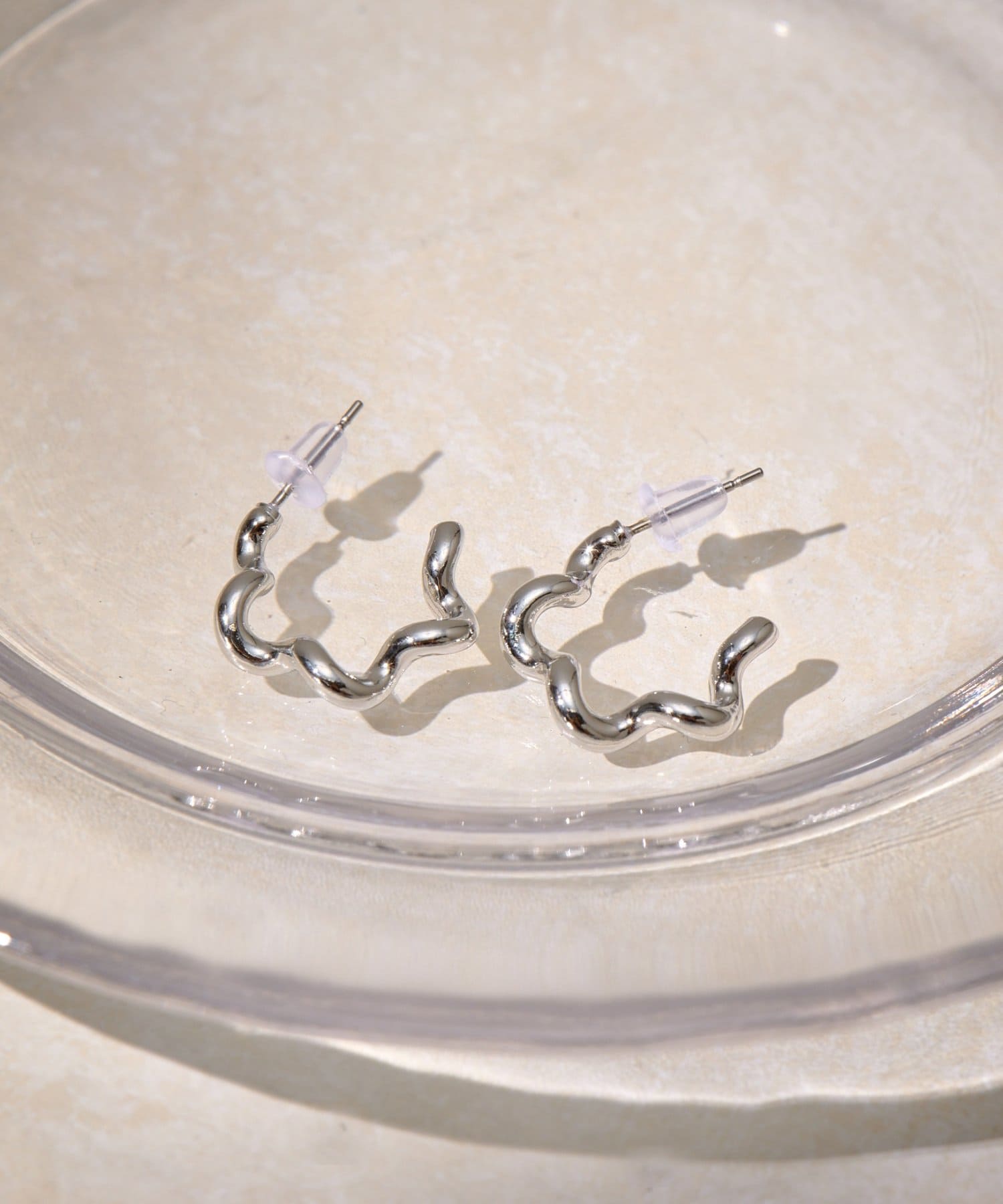 Lattice(ラティス) うねうねフープピアス