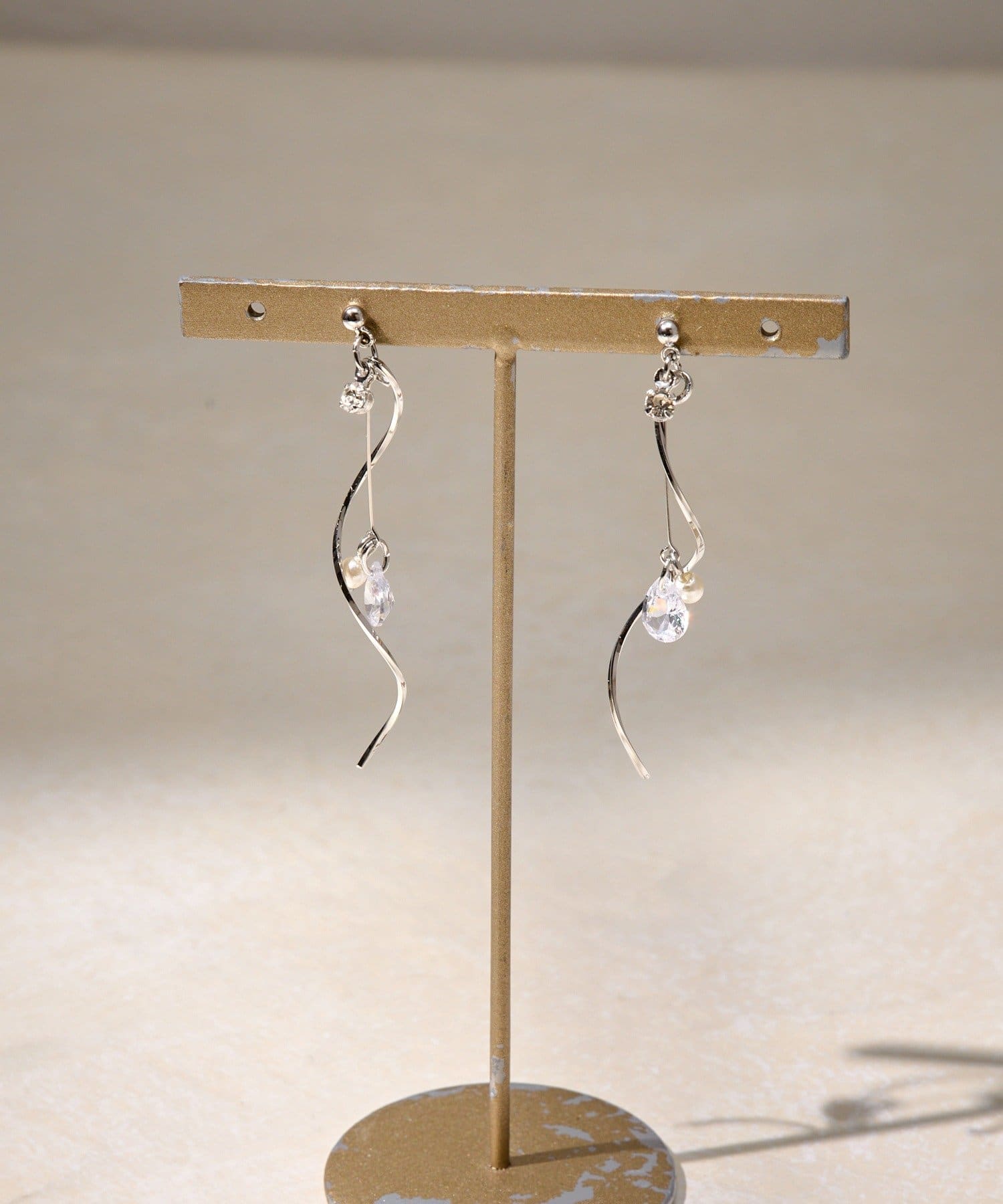 Lattice(ラティス) 華奢ロングピアス