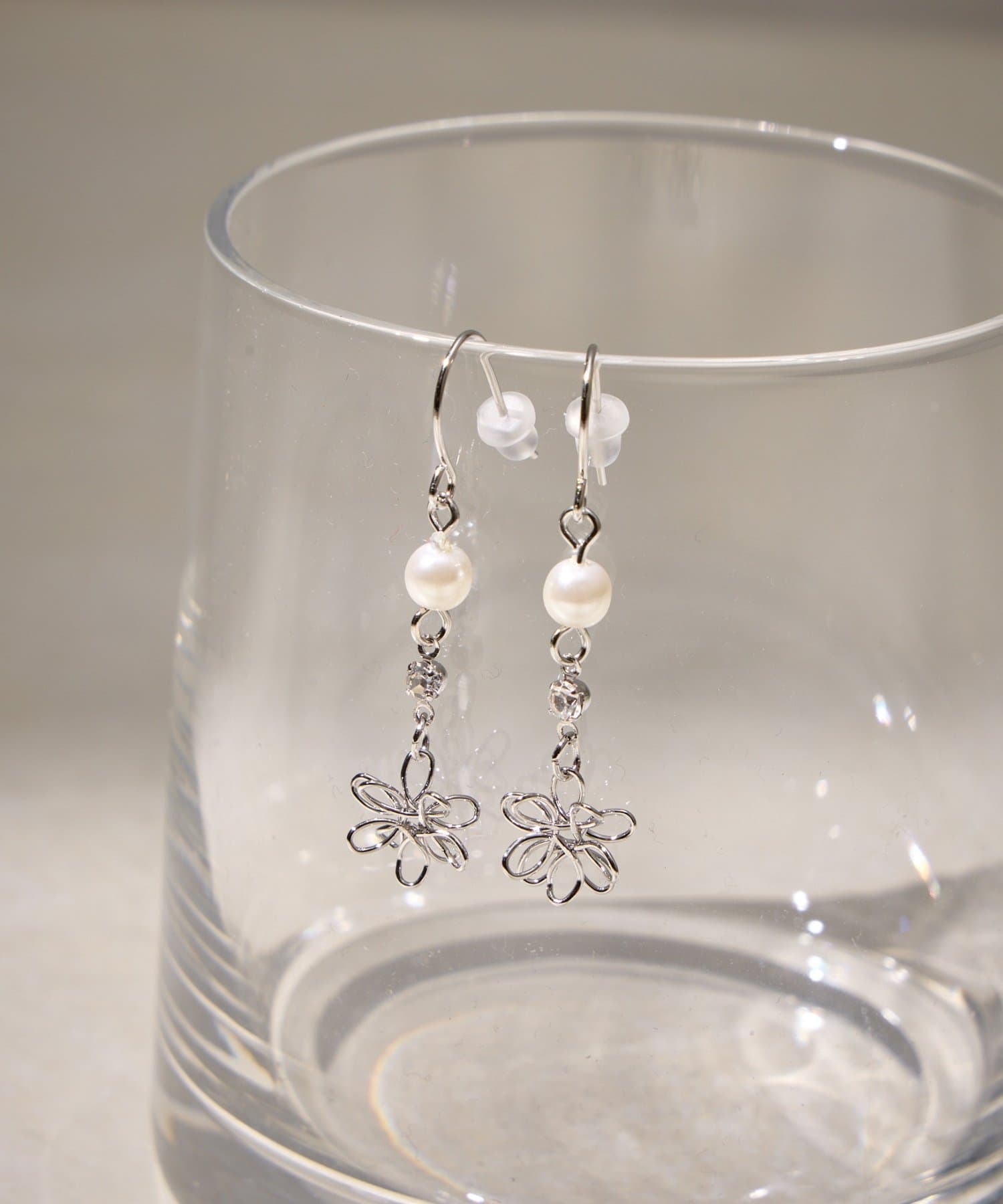 Lattice(ラティス) フラワーピアス