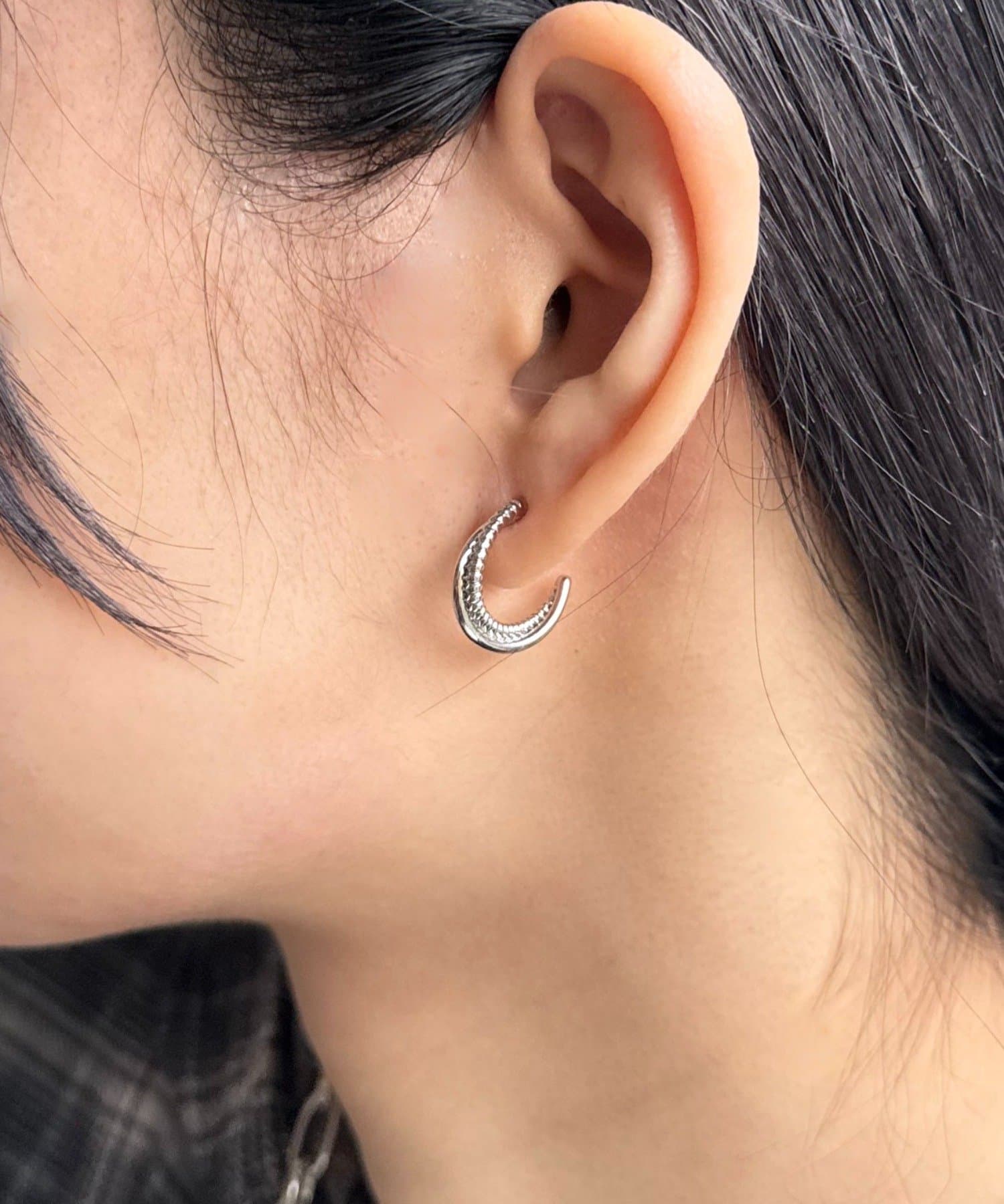 Lattice(ラティス) ニュアンスフープピアス