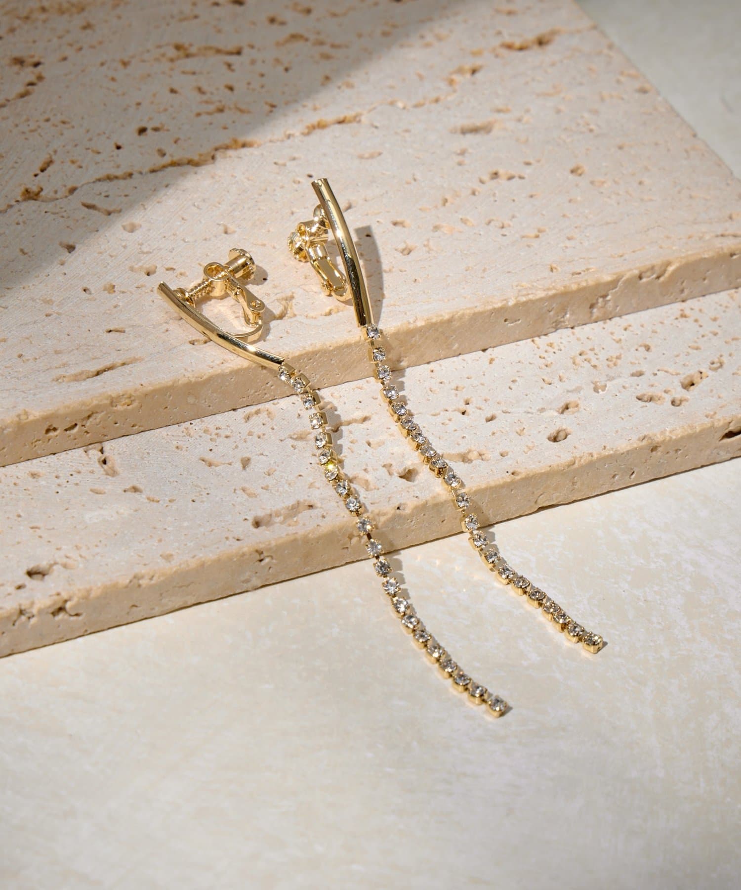 Lattice(ラティス) ラインストーンイヤリング