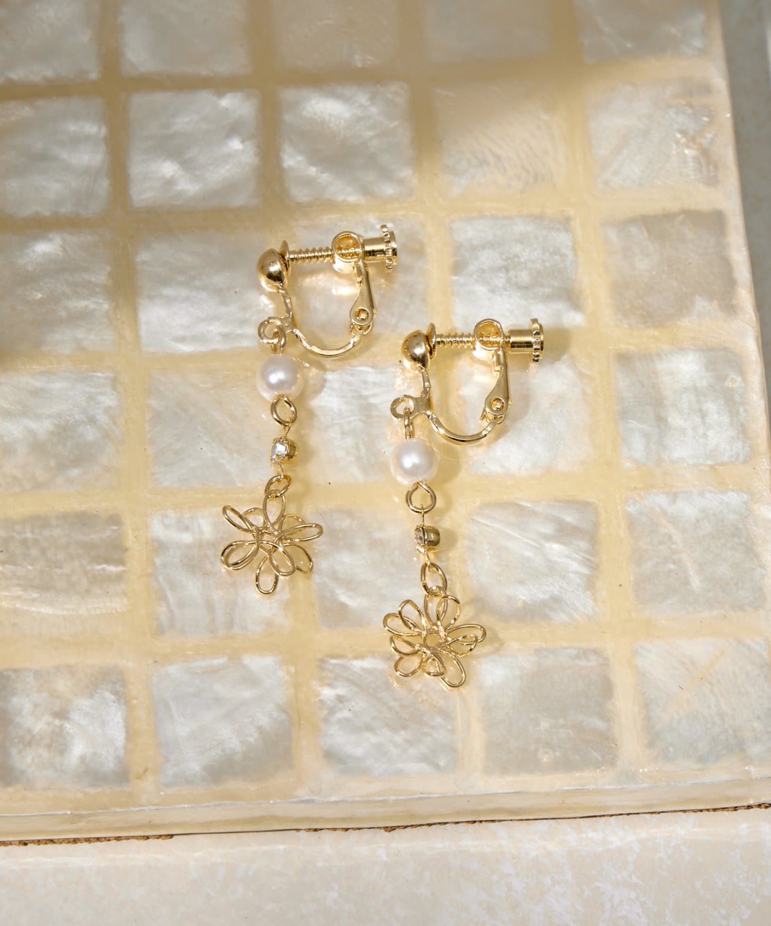 Lattice(ラティス) フラワーイヤリング