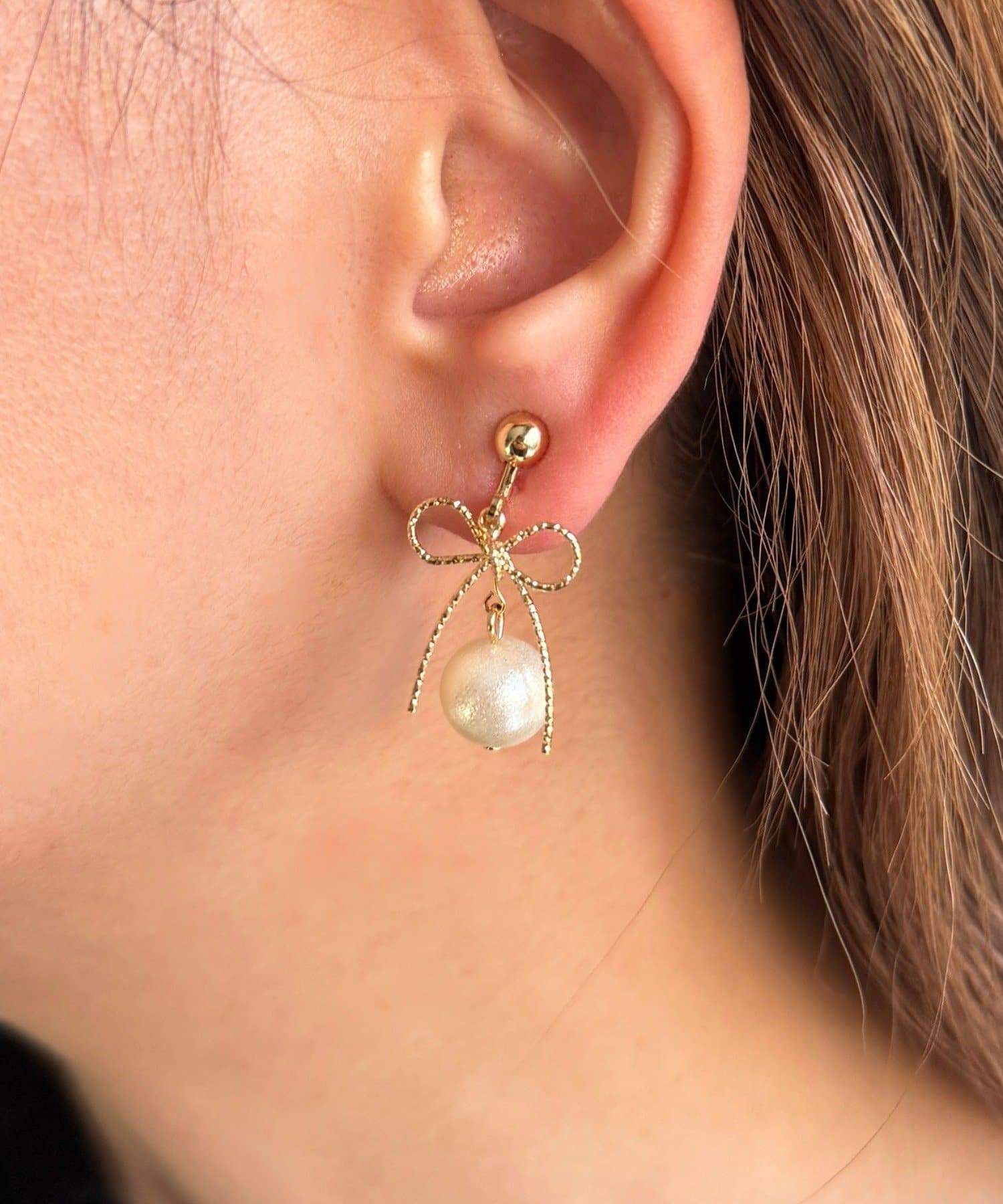 Lattice(ラティス) リボンパールイヤリング