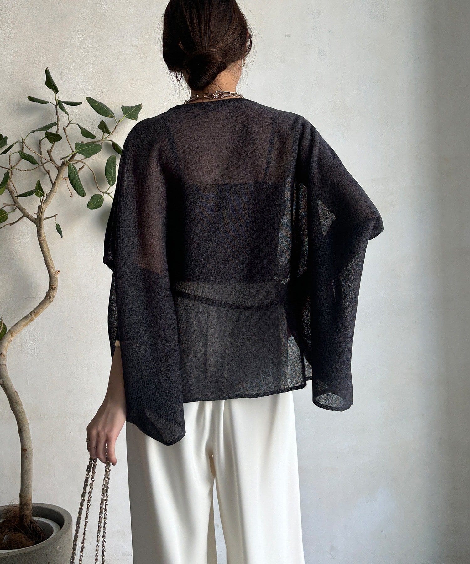 DOUDOU(ドゥドゥ) シアー天竺ロゴポンチョニット