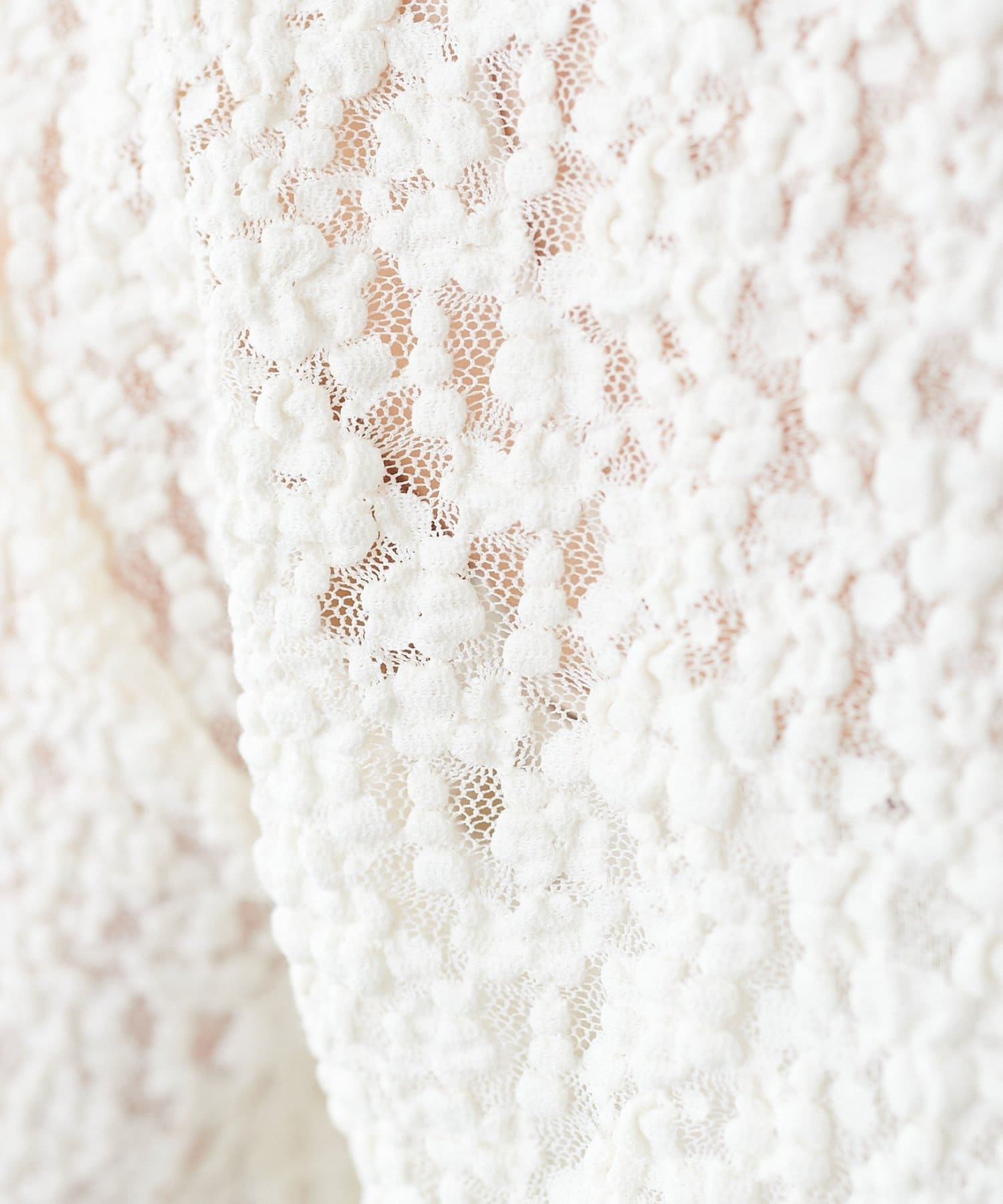 DISCOAT(ディスコート) 【WEB限定】フラワーレースプルオーバー