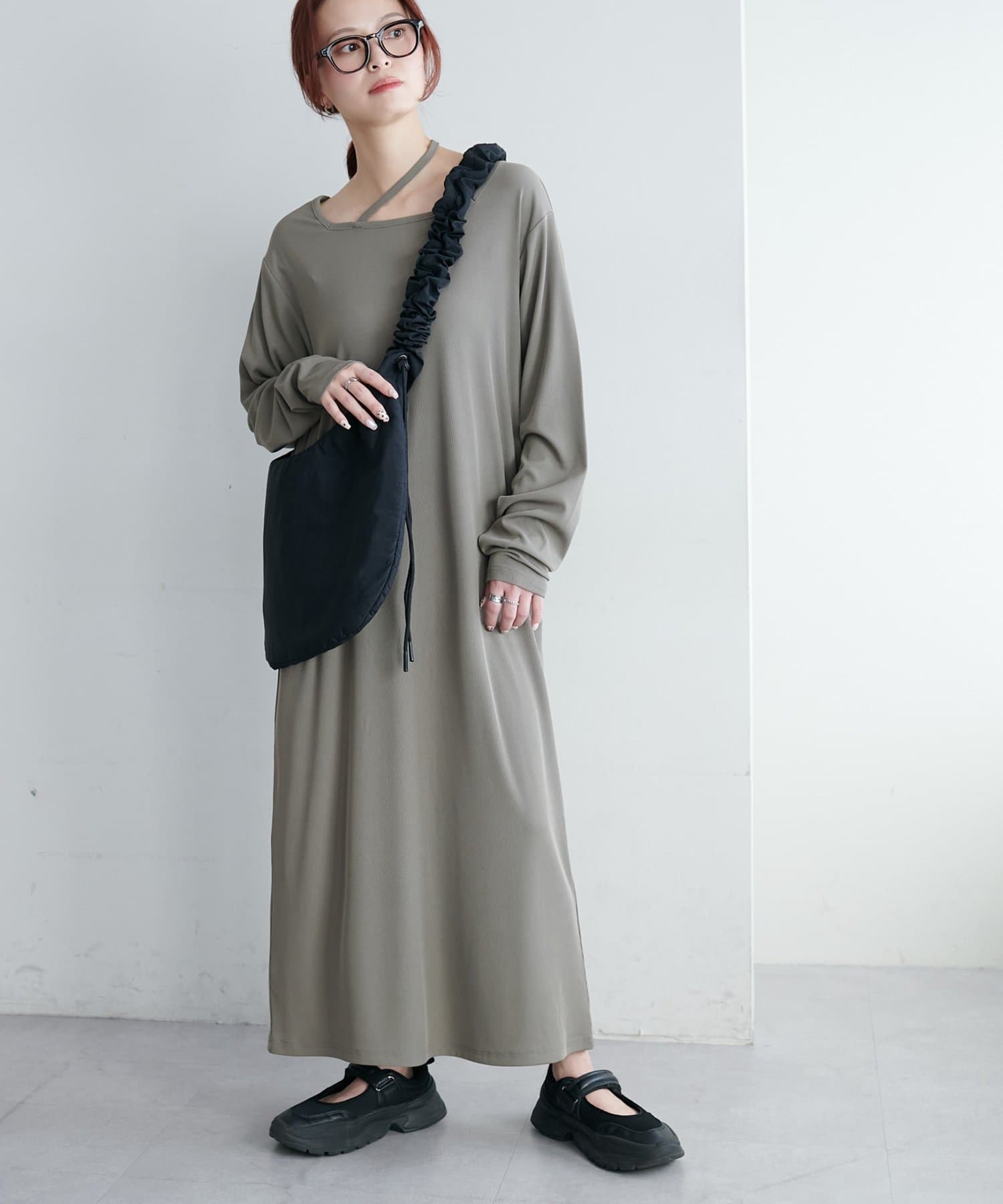 DISCOAT(ディスコート) 【WEB限定】ネックデザインロングスリーブワンピース