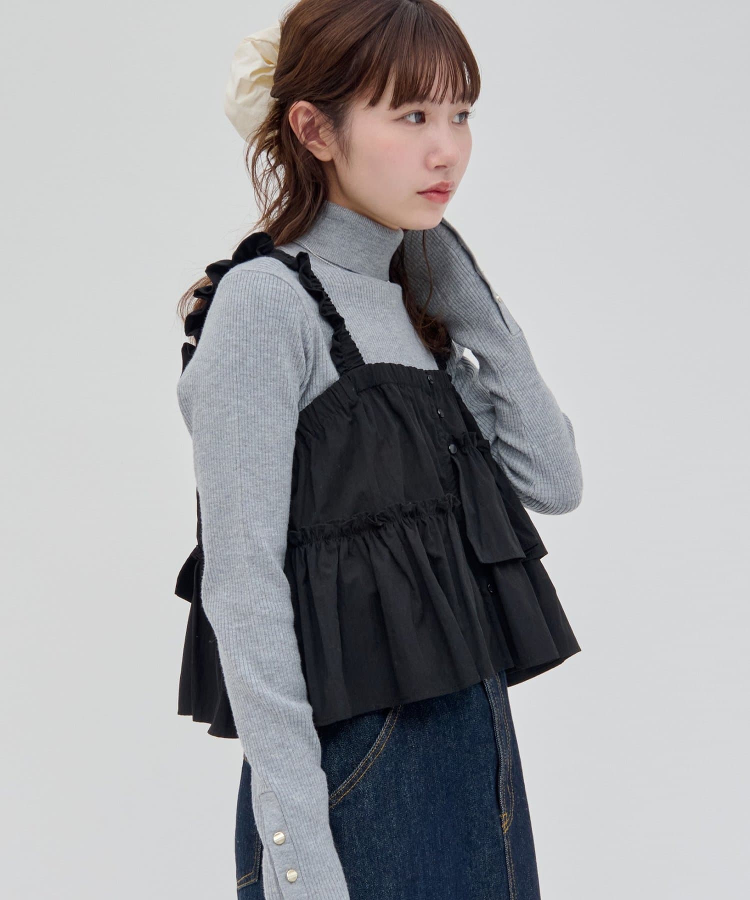 DISCOAT(ディスコート) 【SS先行予約/umm.】アシメフリルキャミブラウス