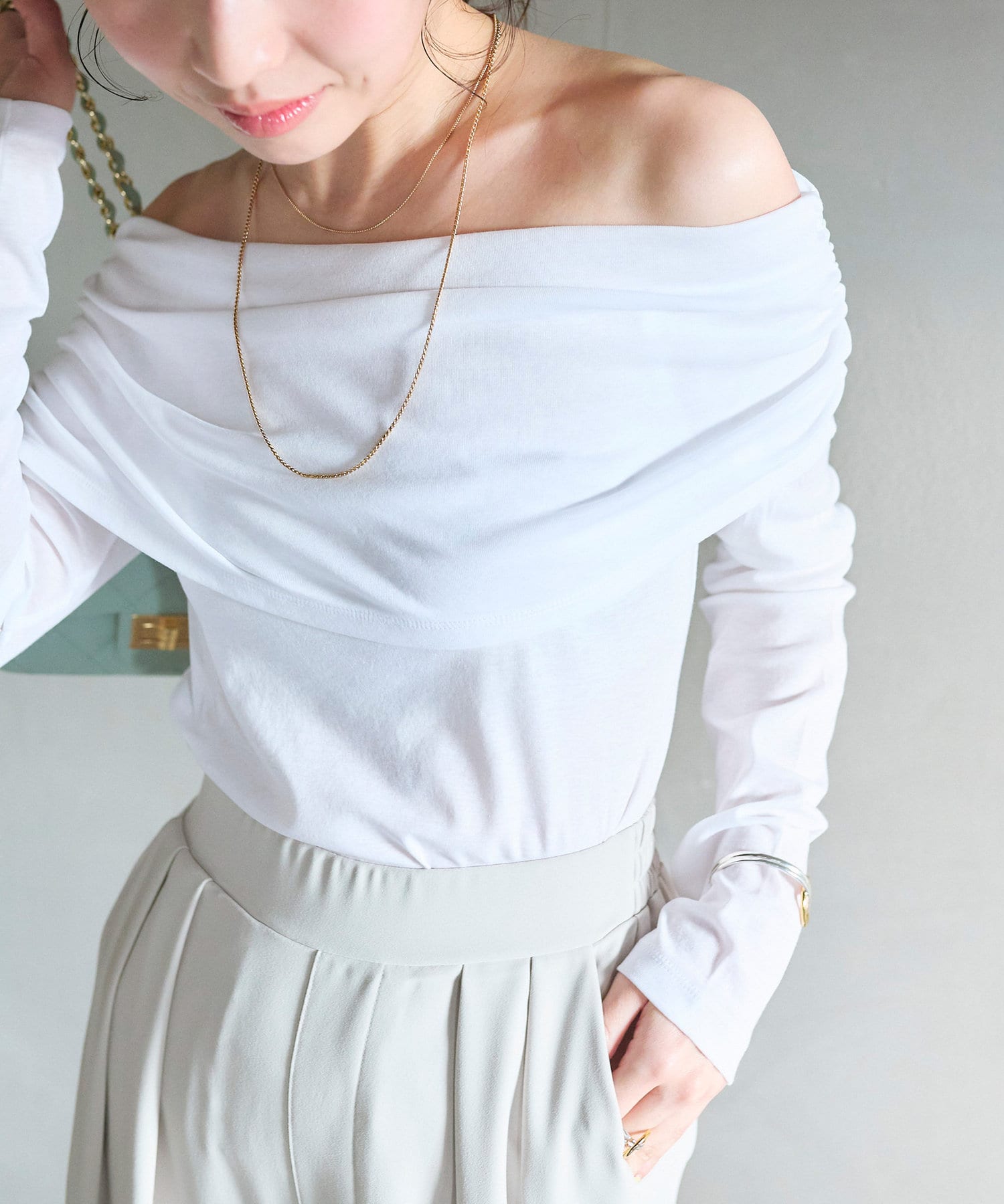 OUTLET(アウトレット) 【La boutique BonBon】シアーオフショルカットソー