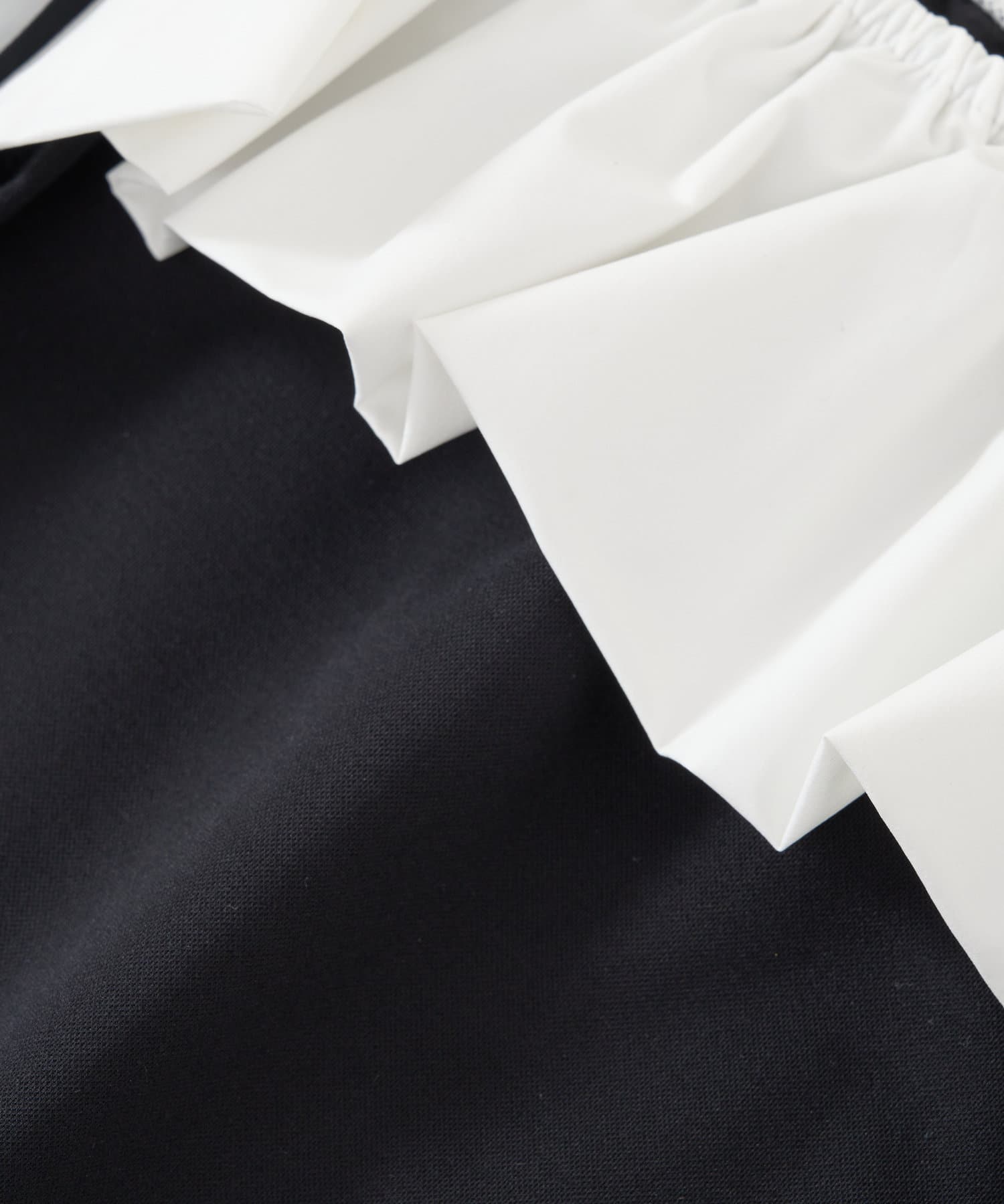 OUTLET(アウトレット) 【La boutique BonBon】バイカラーフリルノースリカットソー