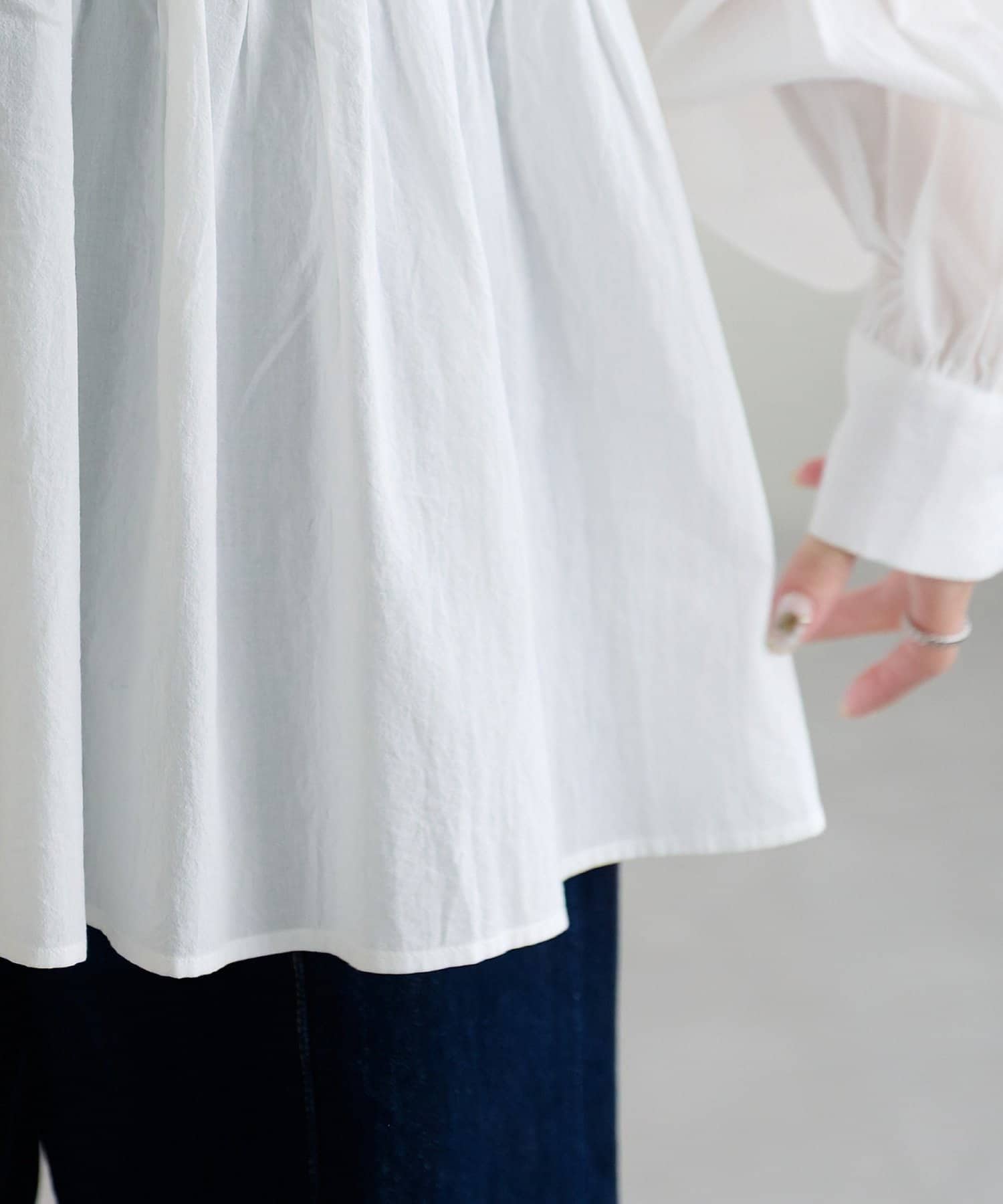 DISCOAT(ディスコート) 【Noka】ステッチ使いペプラムブラウス