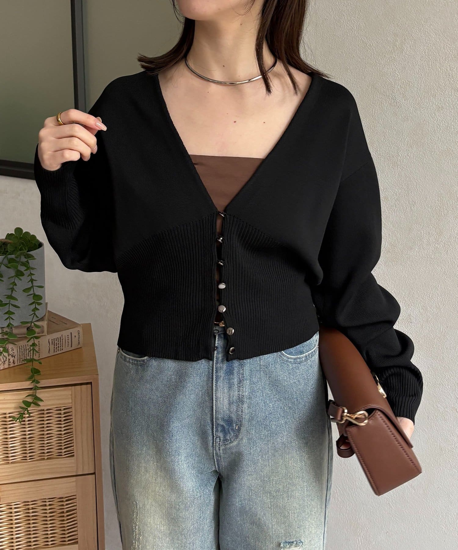 Thevon.(ゼヴォン) スポンジヤーン深Vネックカーディガン