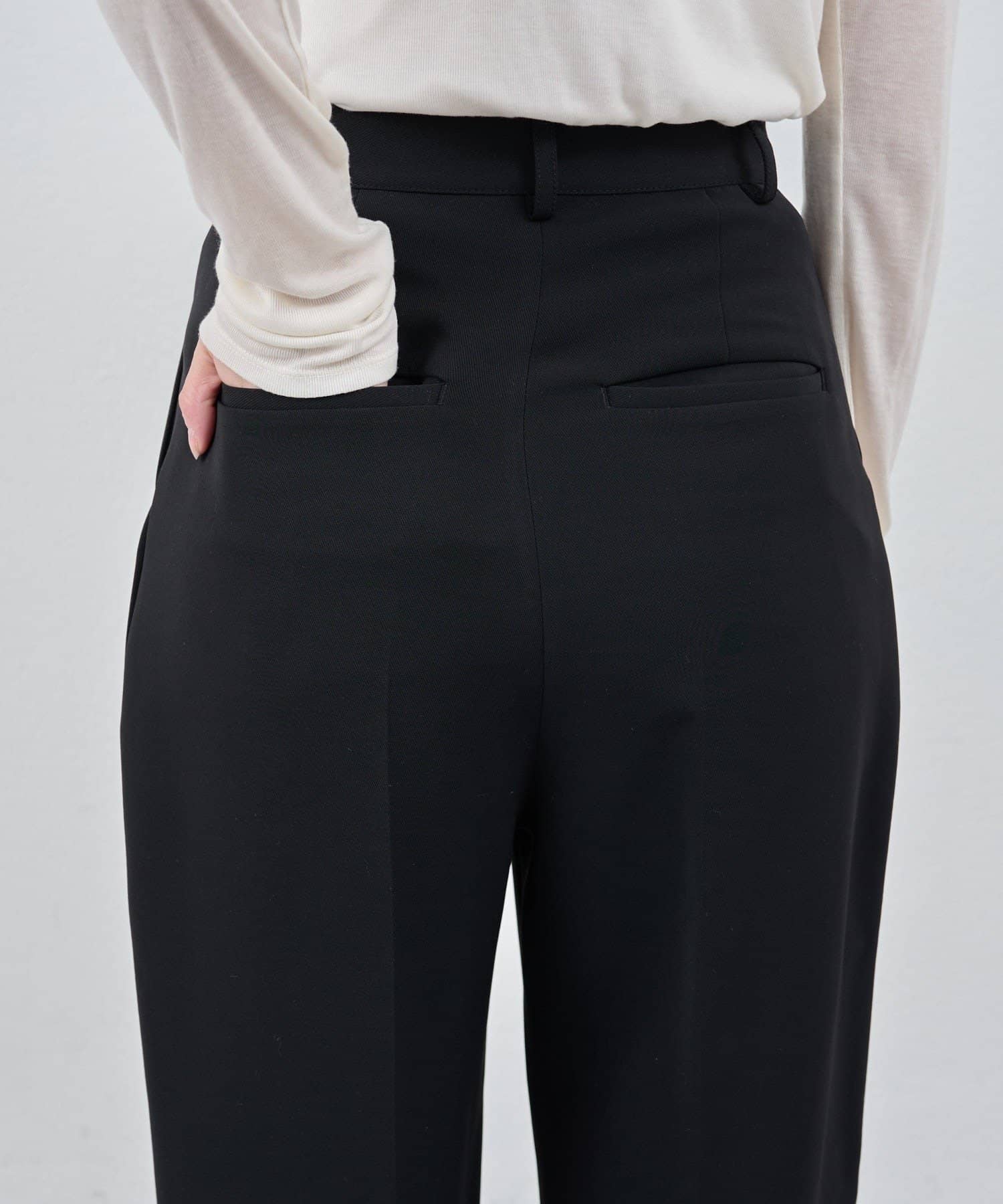 SHENERY(シーナリー) 【26SS予約】センタープレスパンツ