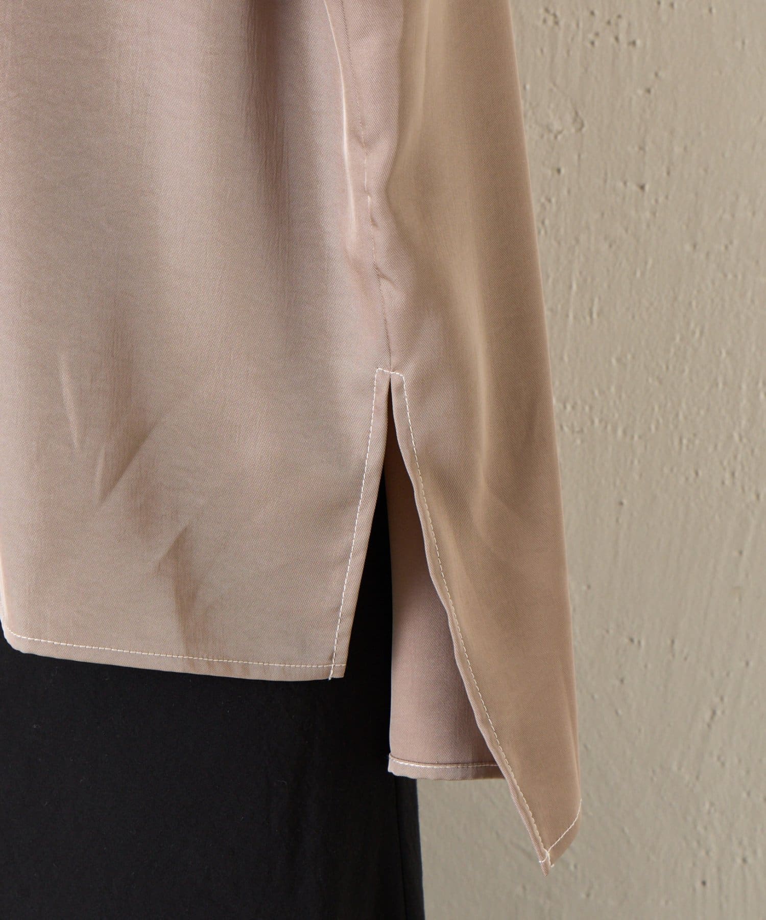 Jena　espace merveilleux(ジェナ　エスパスメルヴェイユ) スタッズポケットシャツ