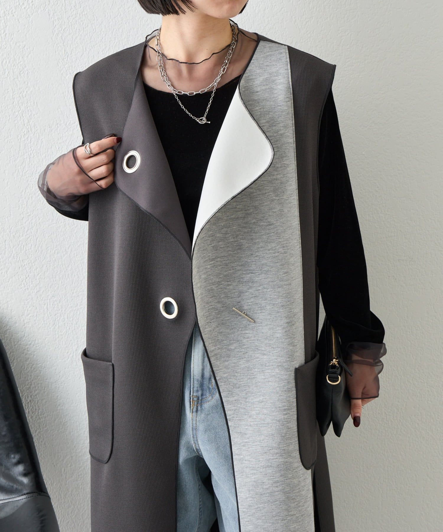 Jena　espace merveilleux(ジェナ　エスパスメルヴェイユ) バーボタンワッフルジレ