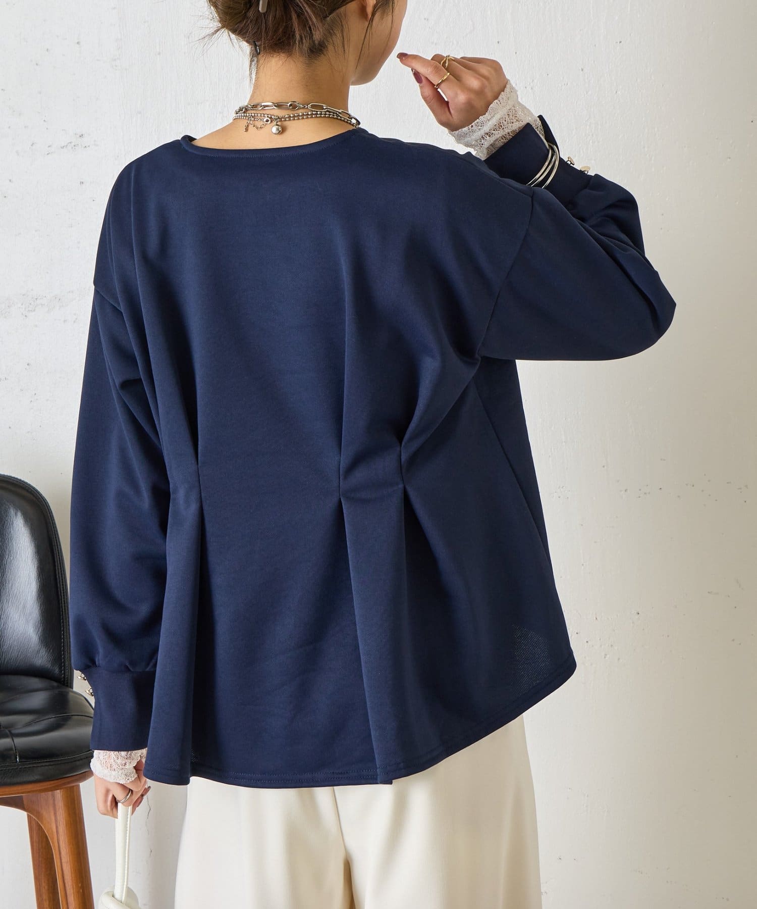 Jena　espace merveilleux(ジェナ　エスパスメルヴェイユ) バックタックプルオーバー