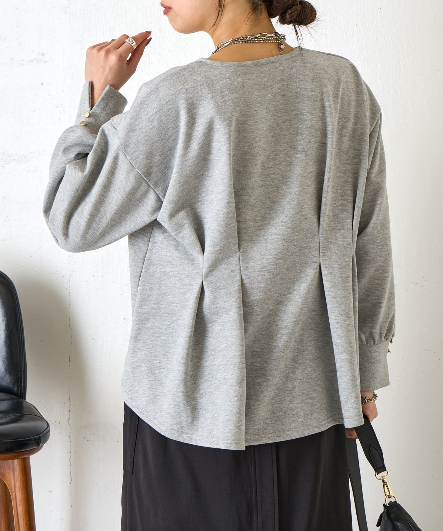 Jena　espace merveilleux(ジェナ　エスパスメルヴェイユ) バックタックプルオーバー