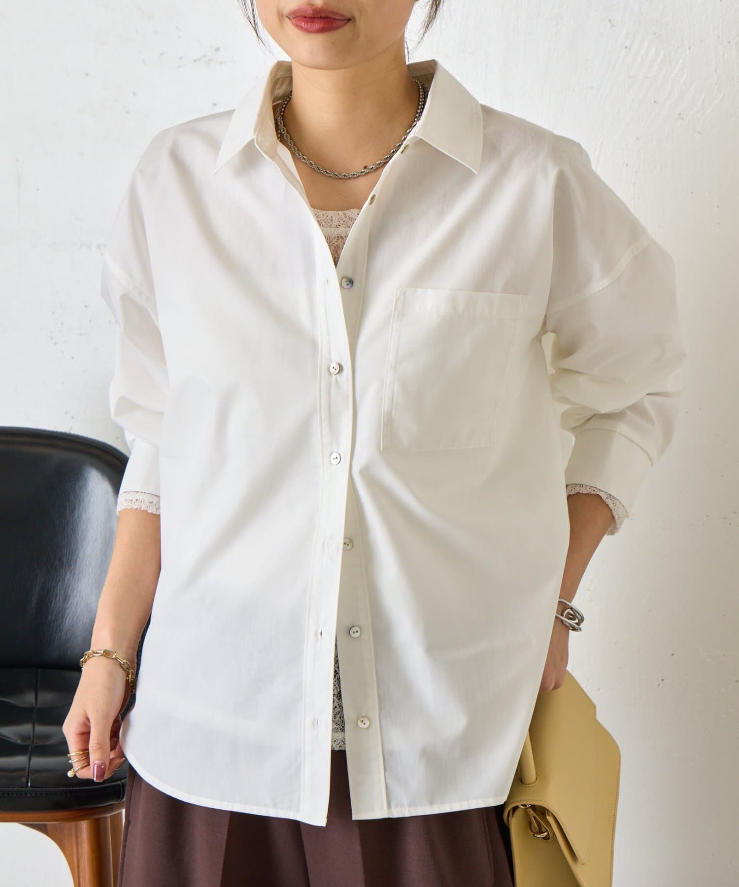 Jena　espace merveilleux(ジェナ　エスパスメルヴェイユ) バックタックオーバーシャツ