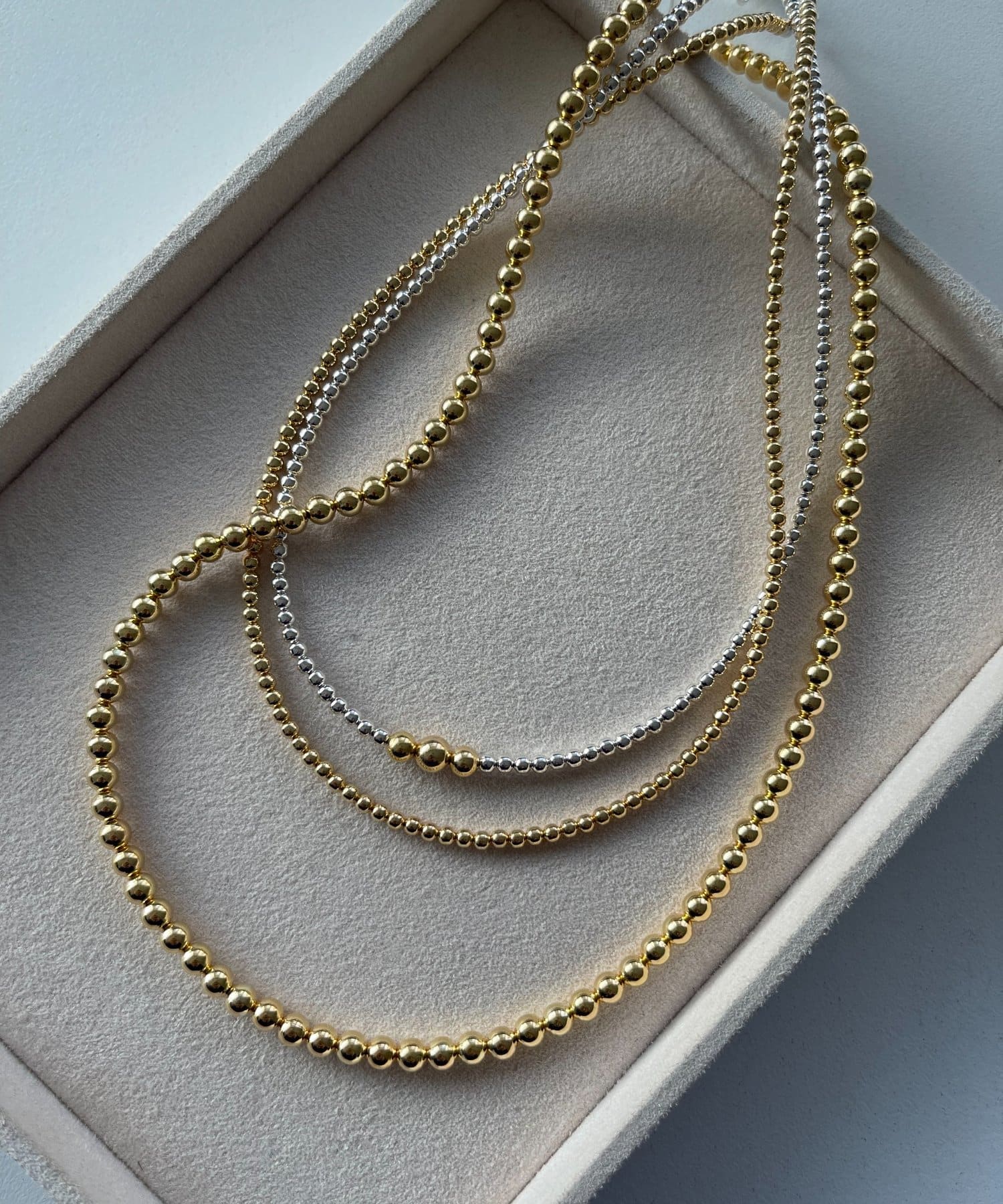 ear PAPILLONNER(イア パピヨネ) 《スターリングシルバー/ゴールドメッキ使用》ナバホパール5×50ネックレス