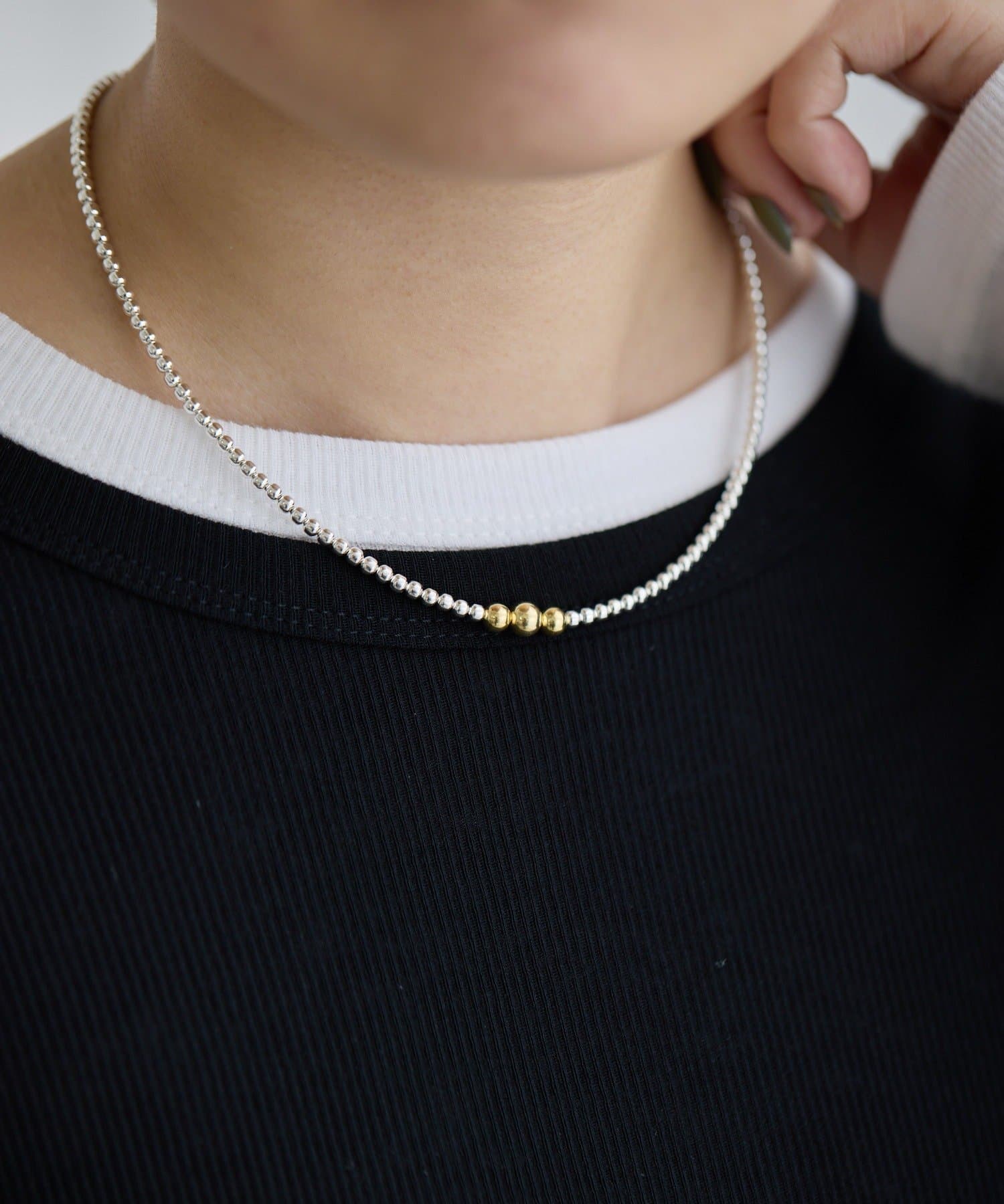 ear PAPILLONNER(イア パピヨネ) 《スターリングシルバー/ゴールドメッキ使用》ゴールドトップナバホパール3×40ネックレス