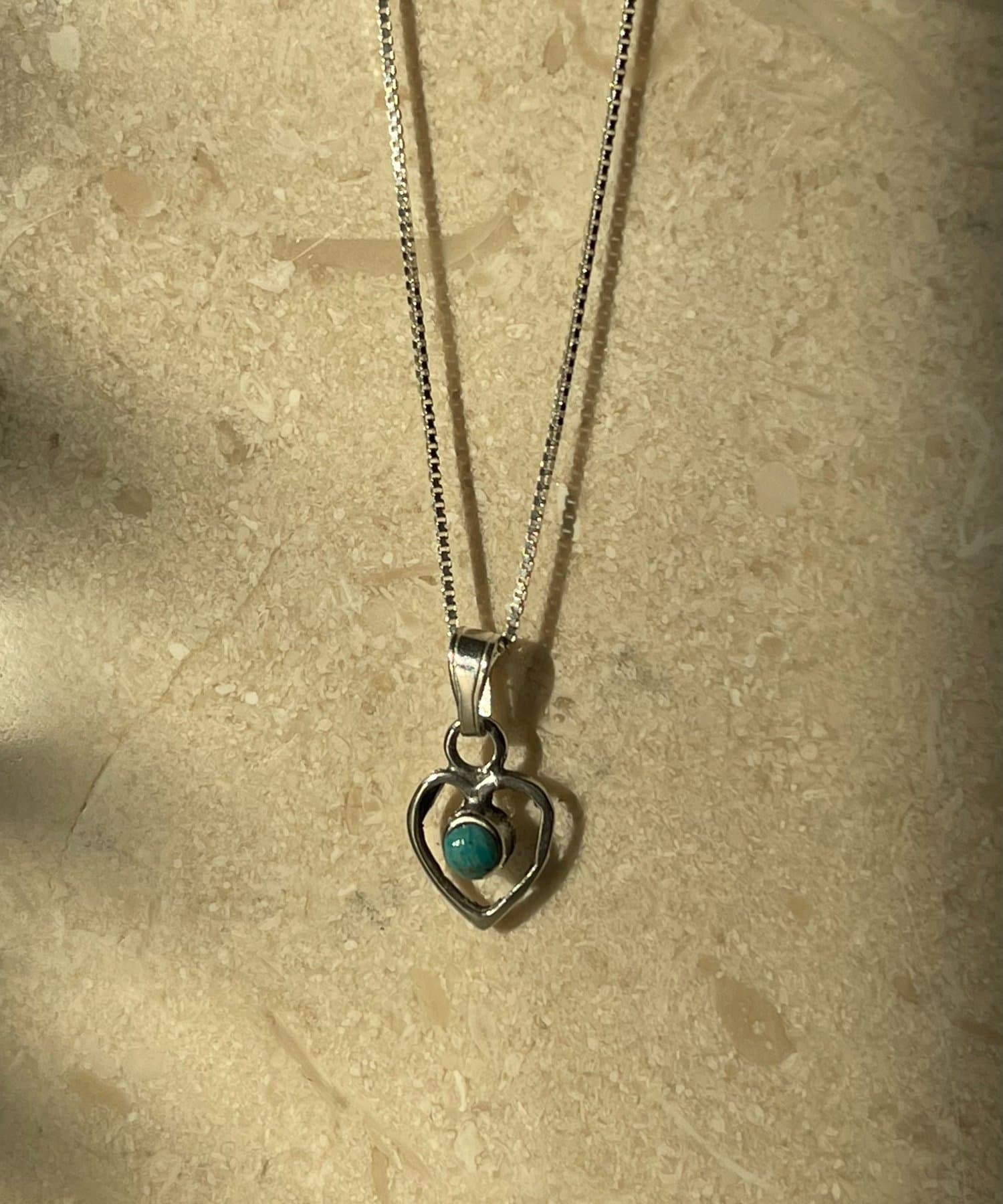 ear PAPILLONNER(イア パピヨネ) 《スターリングシルバー使用》プチハートネックレス