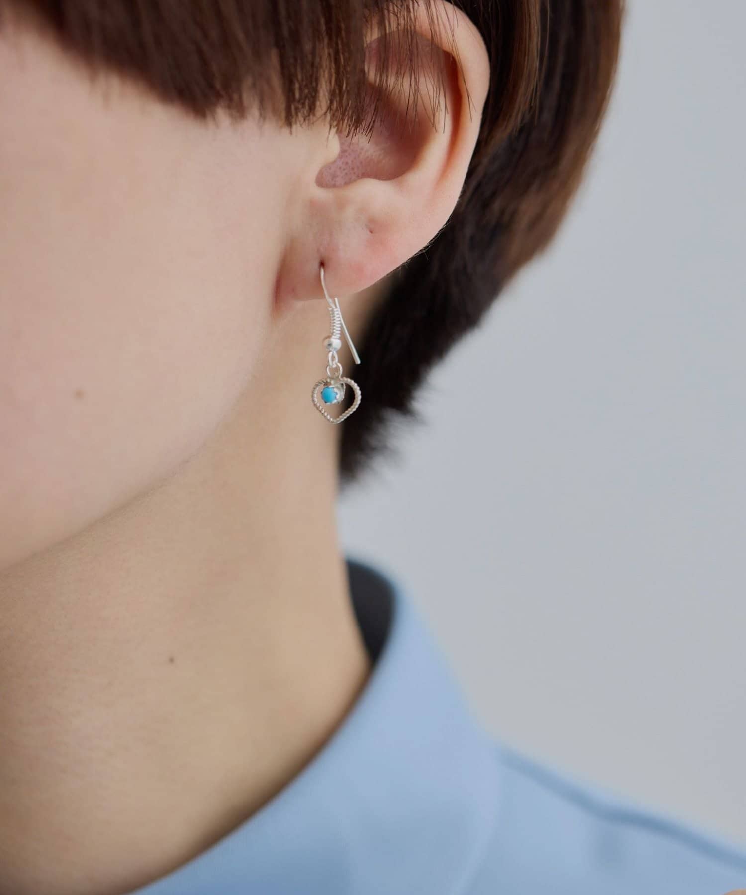 ear PAPILLONNER(イア パピヨネ) 《スターリングシルバー使用》プチハートフックピアス