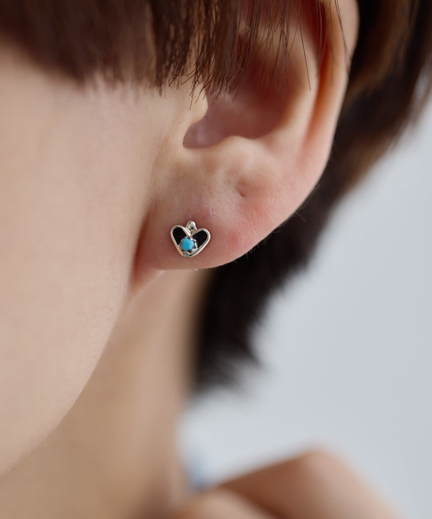 ear PAPILLONNER(イア パピヨネ) 《スターリングシルバー使用》プチハートピアス