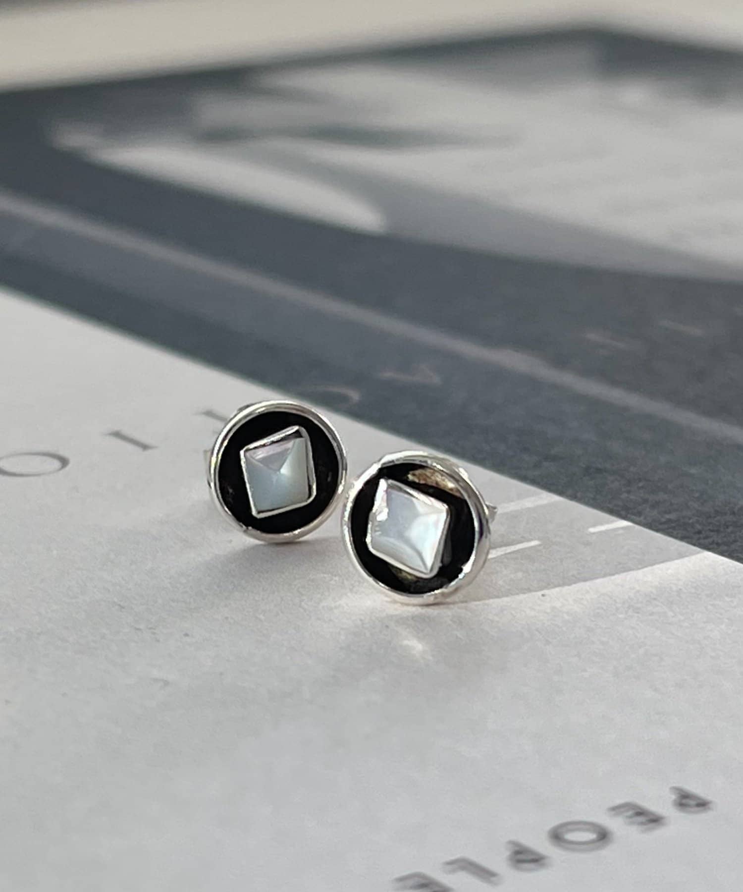 ear PAPILLONNER(イア パピヨネ) 《スターリングシルバー使用》プチサークルピアス