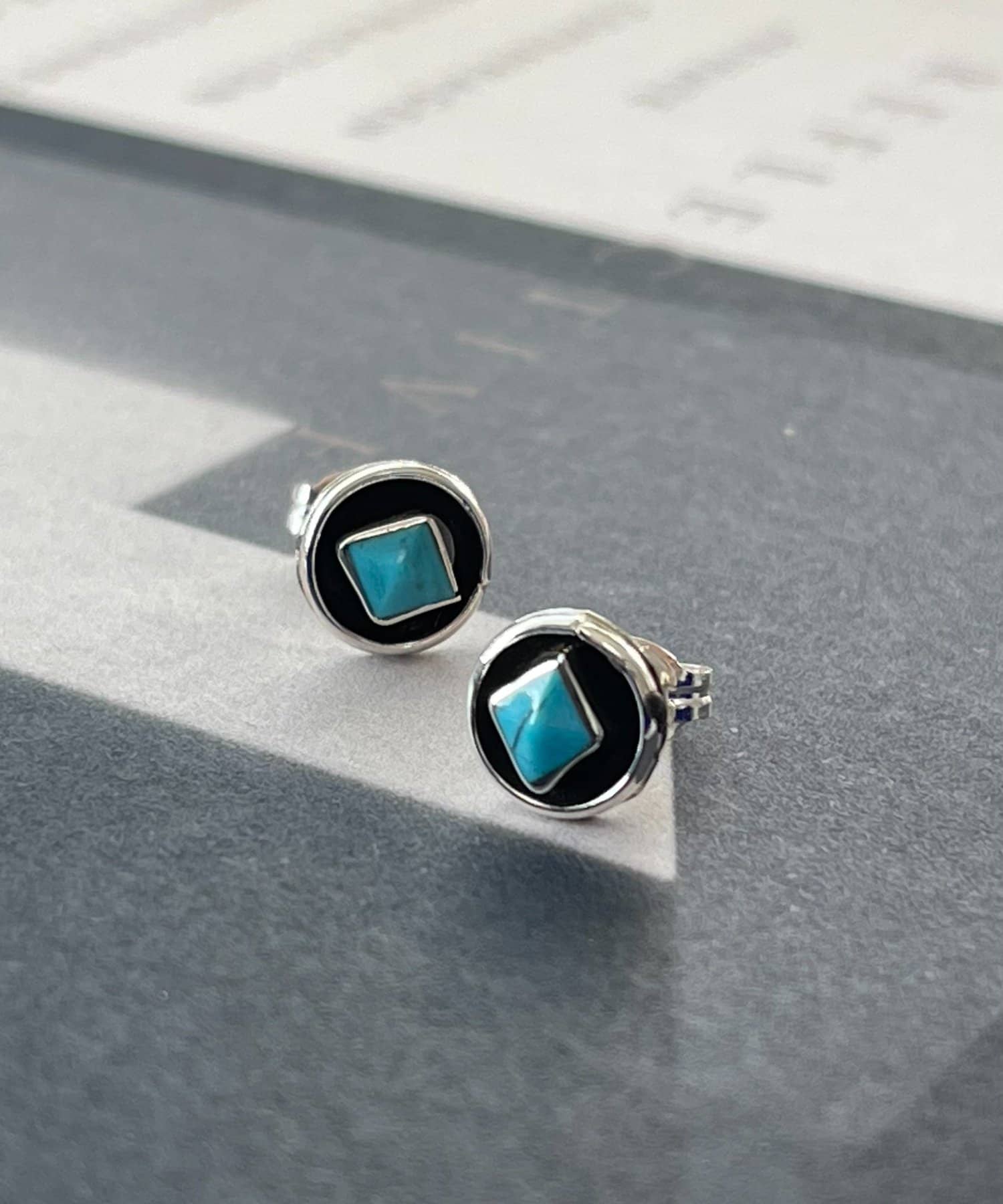 ear PAPILLONNER(イア パピヨネ) 《スターリングシルバー使用》プチサークルピアス