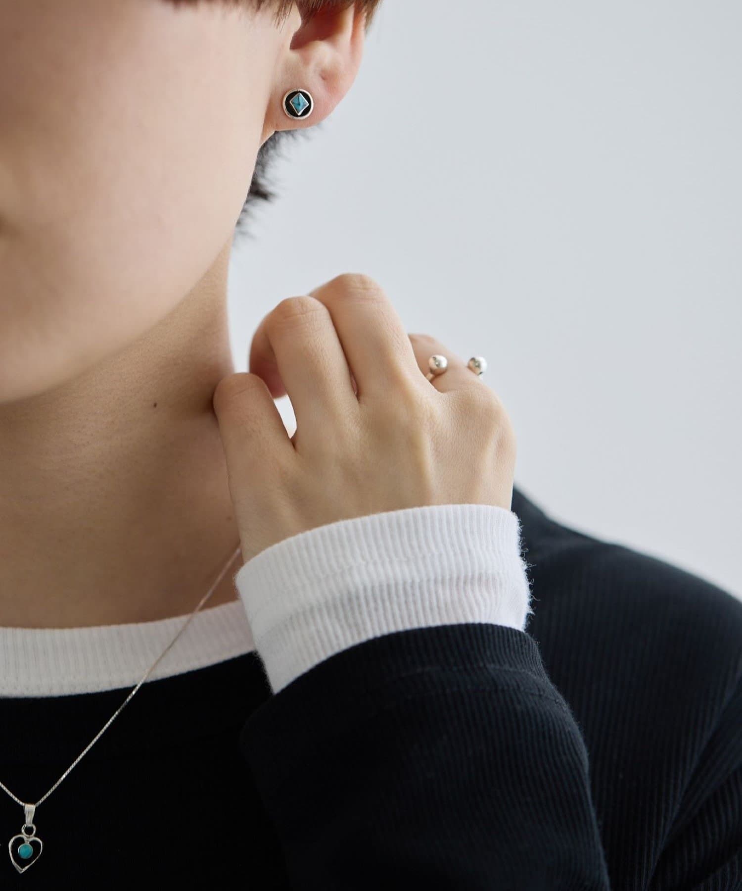 ear PAPILLONNER(イア パピヨネ) 《スターリングシルバー使用》プチサークルピアス