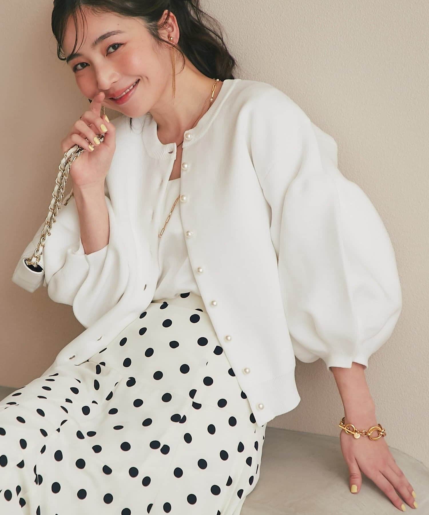 La boutique BonBon(ラブティックボンボン) お袖ぽわんパールニットカーディガン