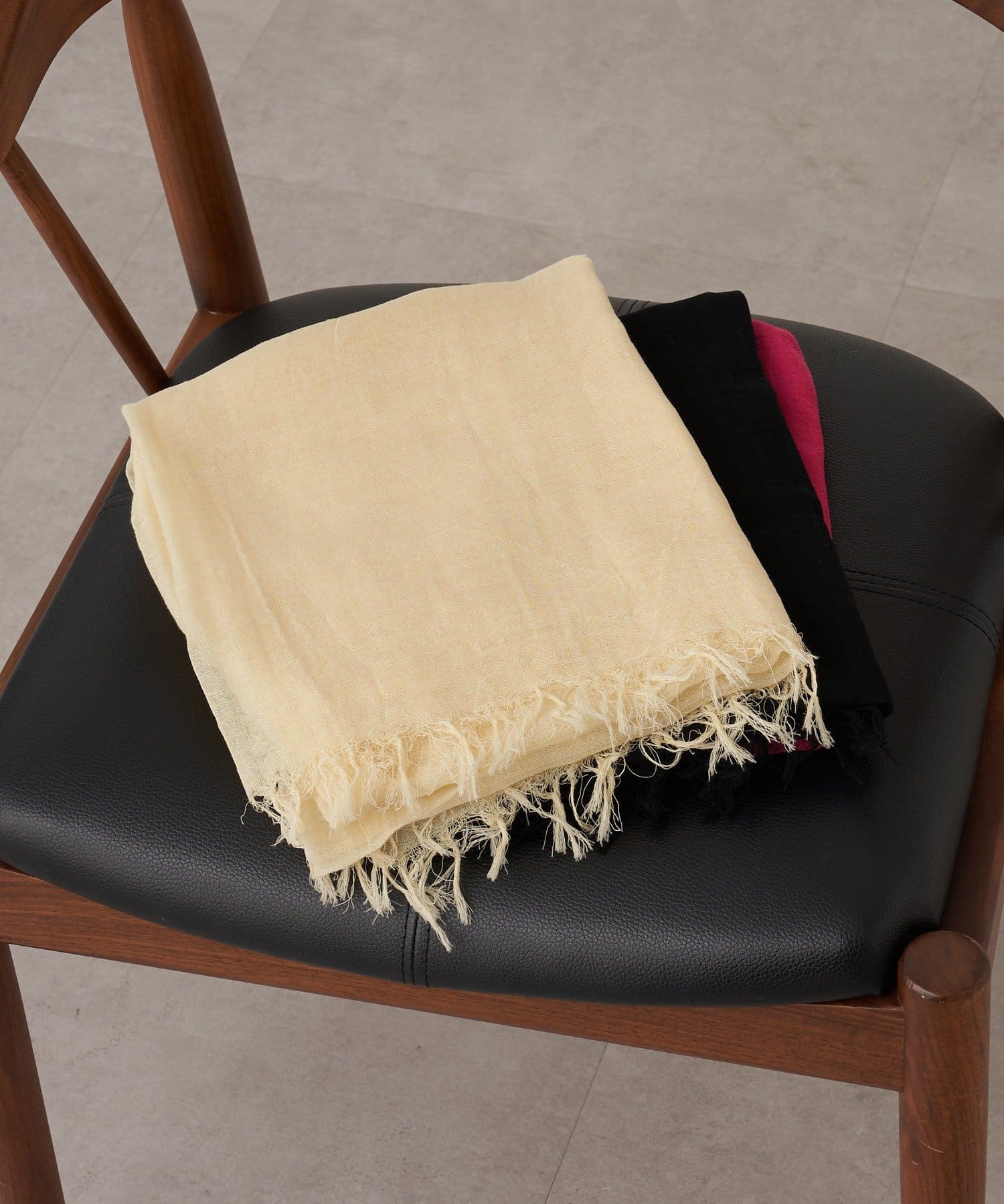 GALLARDAGALANTE(ガリャルダガランテ) ベーシックストール