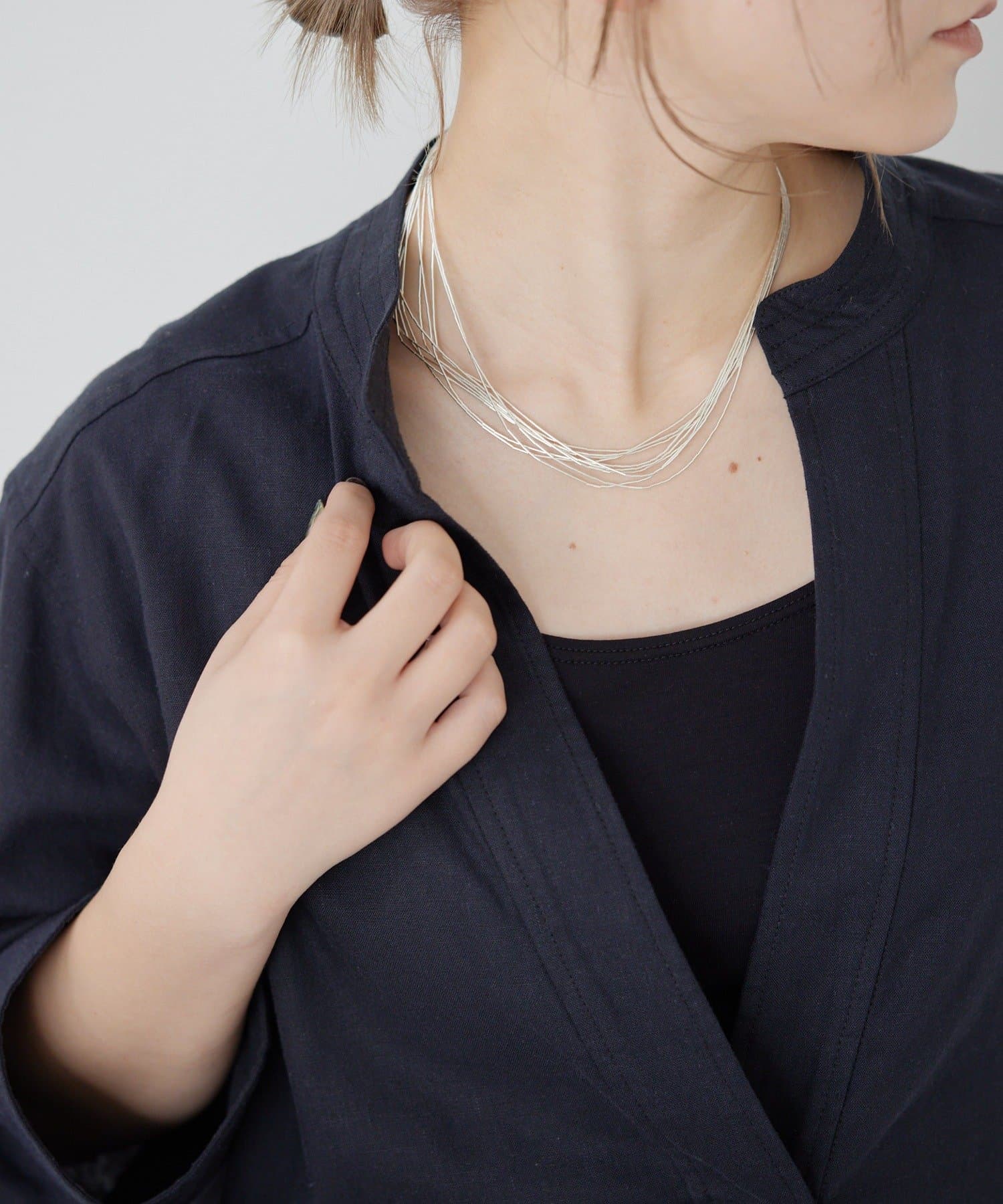 ear PAPILLONNER(イア パピヨネ) 《スターリングシルバー使用》リキッドシルバー10×40ショートネックレス