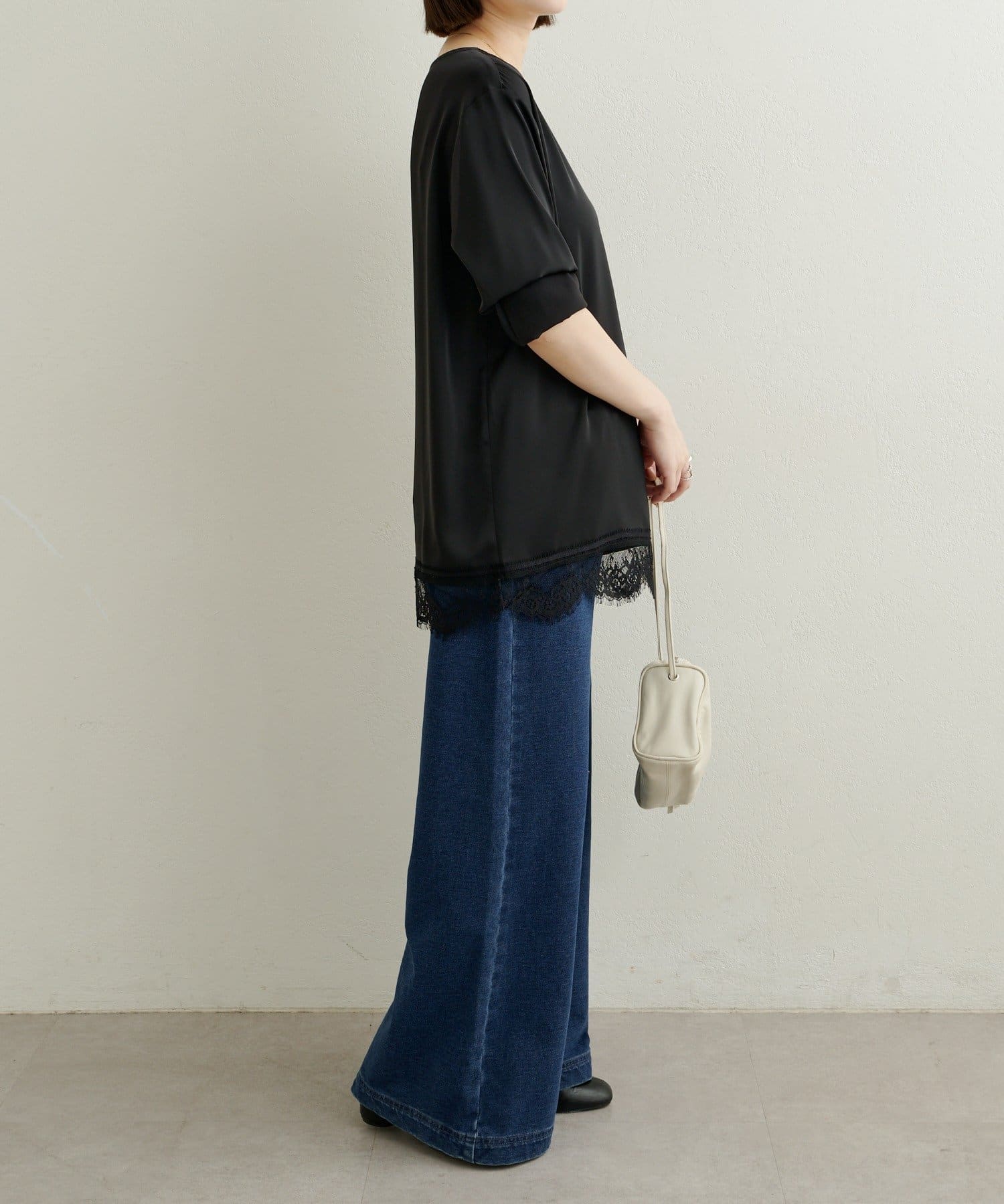 Omekashi(オメカシ) 裾レースTブラウス