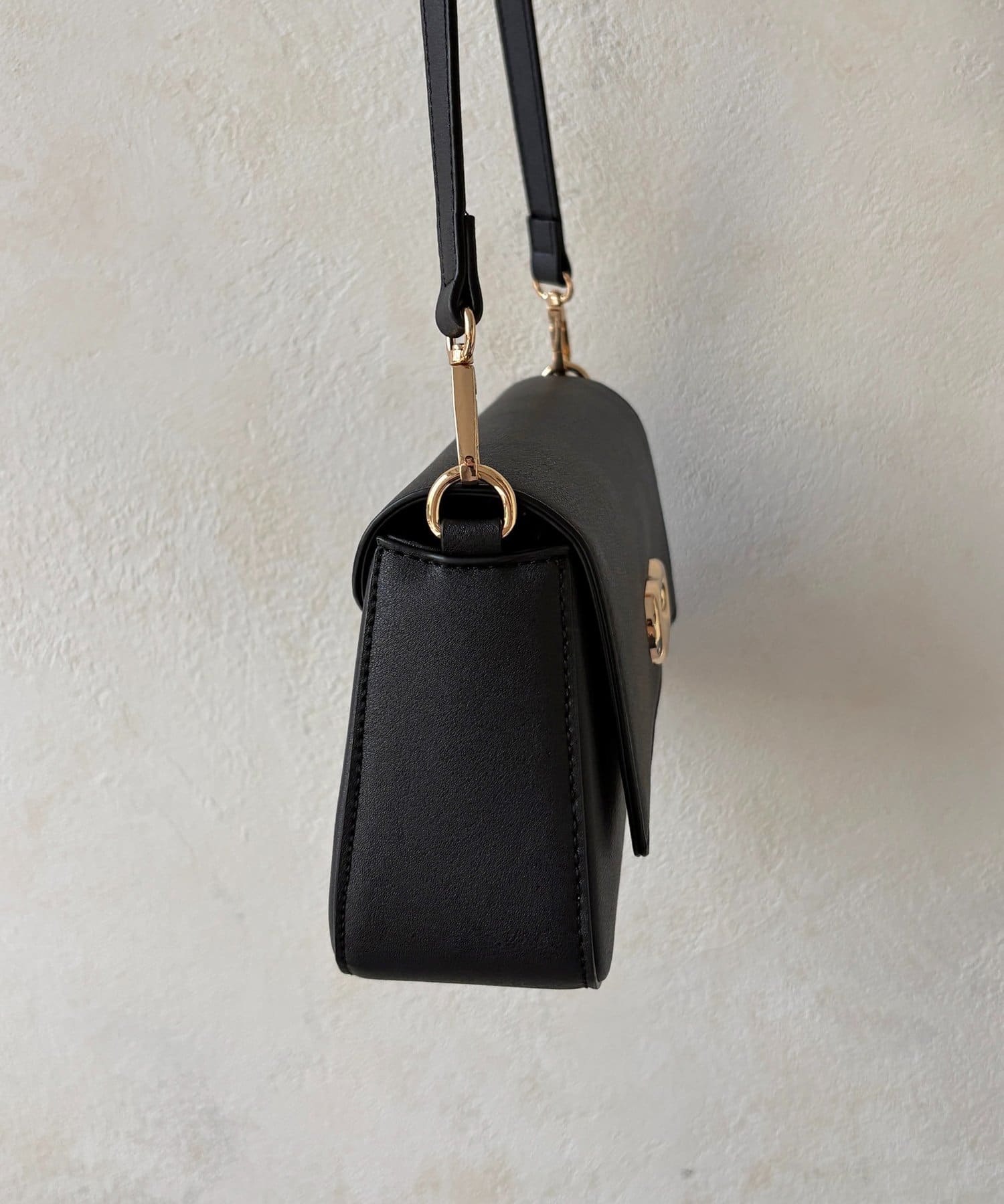 Thevon.(ゼヴォン) ラウンドスクエアGLD/BAG