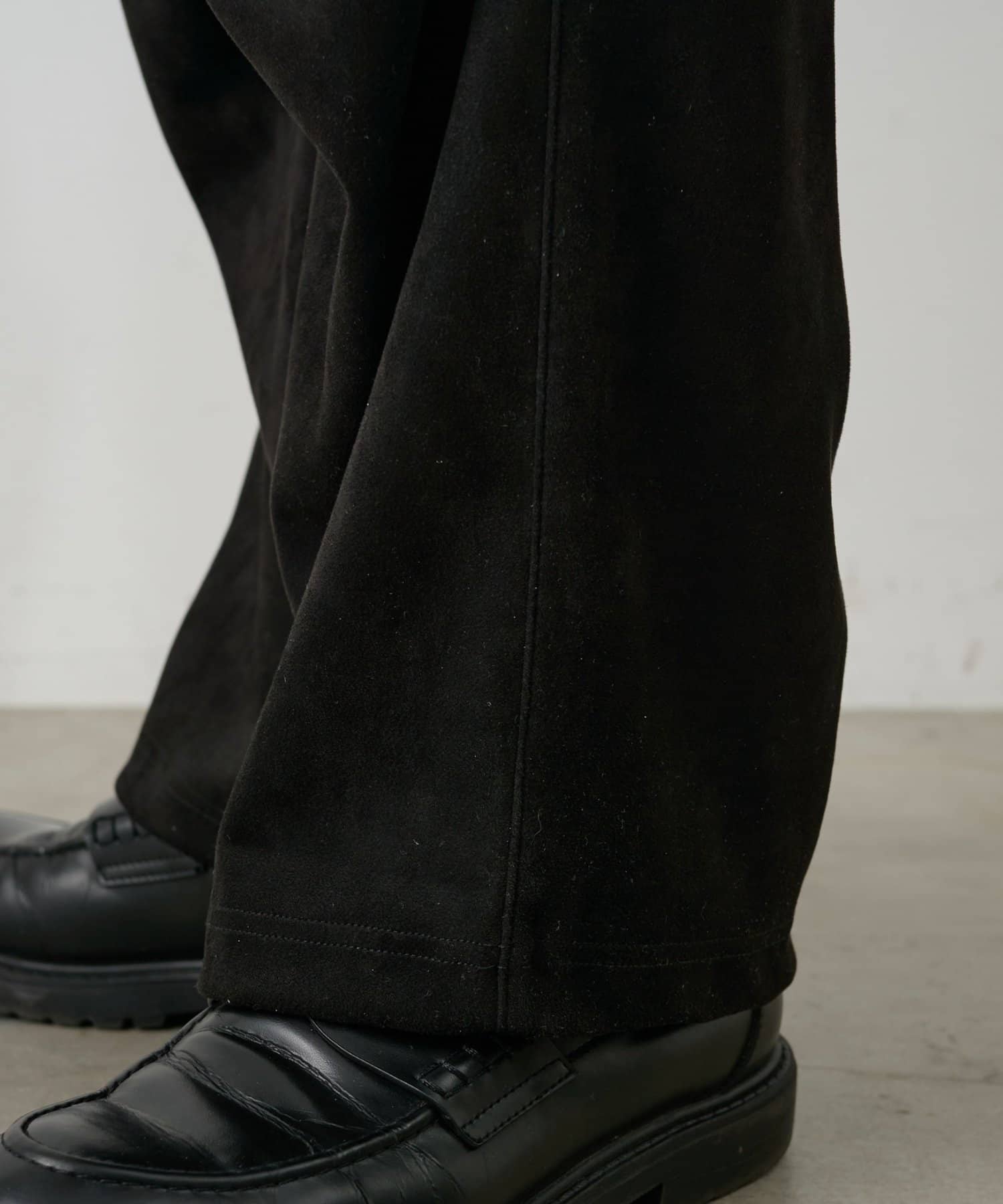 COLONY 2139(コロニー トゥーワンスリーナイン) 【リバイバル/セットアップ対応】シンセティックスエードカーゴパンツ