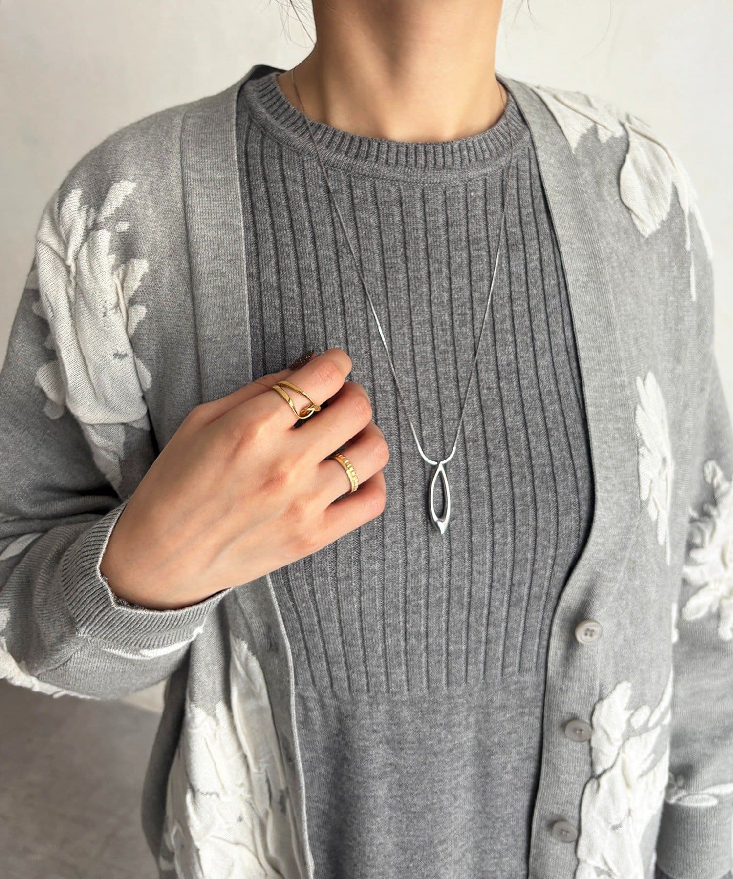 Croisiere(クロジエール) オーバルワンポイントネックレス