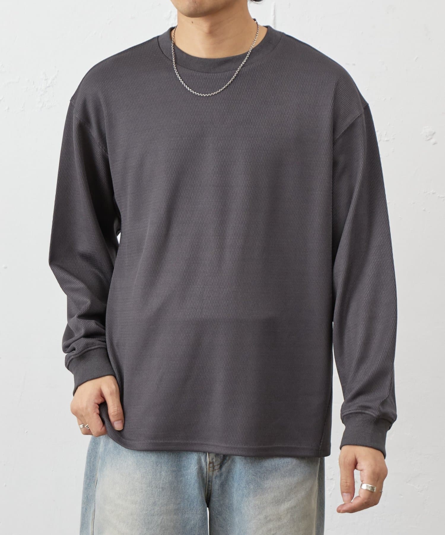 COLONY 2139(コロニー トゥーワンスリーナイン) ハニカムクルーネックプルオーバー