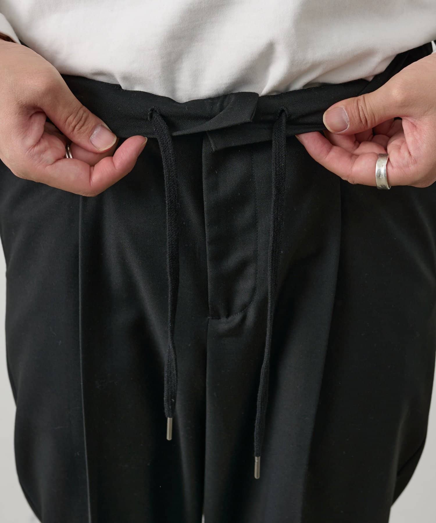 COLONY 2139(コロニー トゥーワンスリーナイン) 【セットアップ対応】コンフォートツイルテーパードスラックス