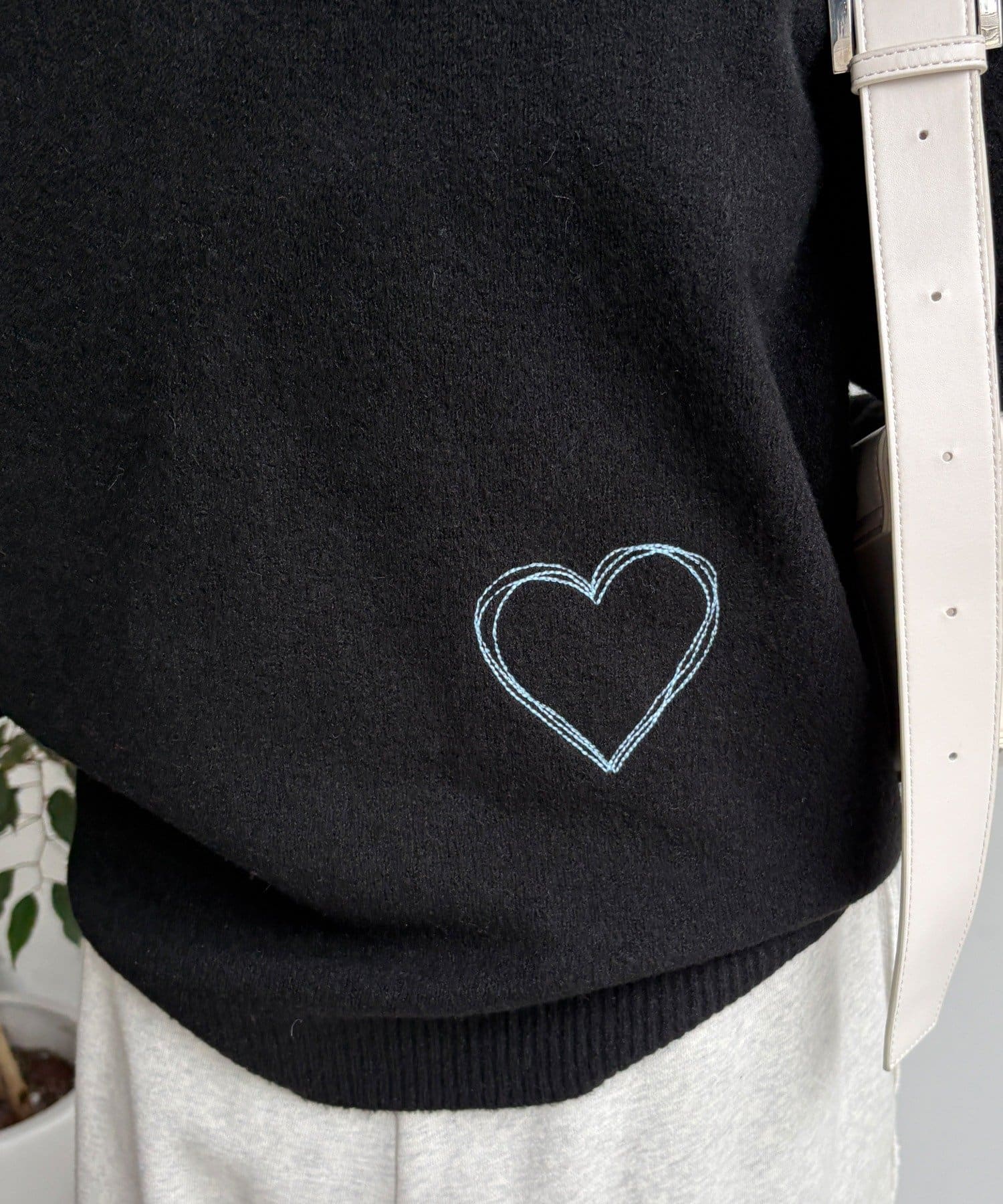 DOUDOU(ドゥドゥ) 【WEB限定】レタリング刺繍プルオーバー