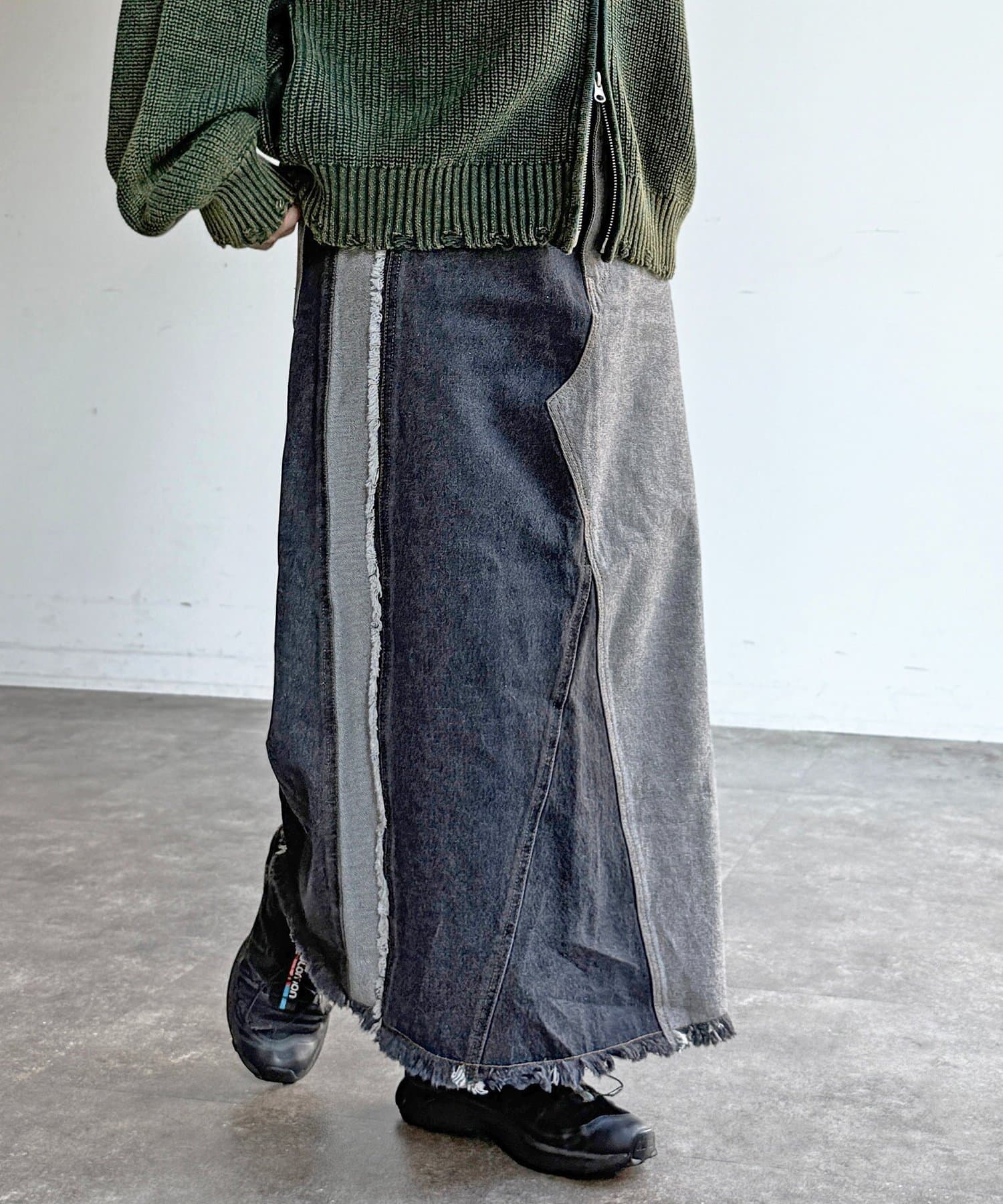 CPCM(シーピーシーエム) フリンジリメイクデニムナロースカート