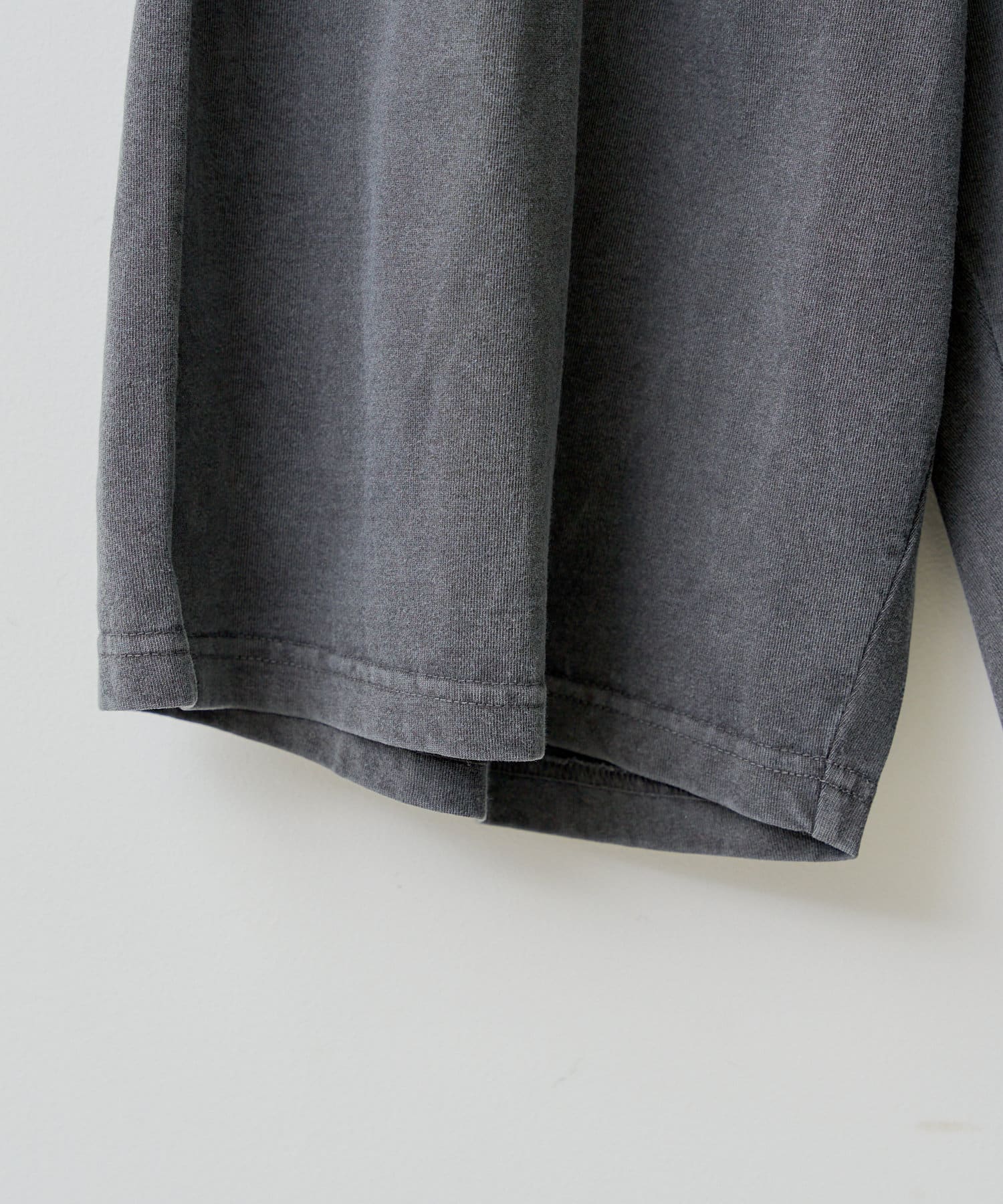 OUTLET(アウトレット) 【Kastane】ピグメントダイカットソーワイドショーツ