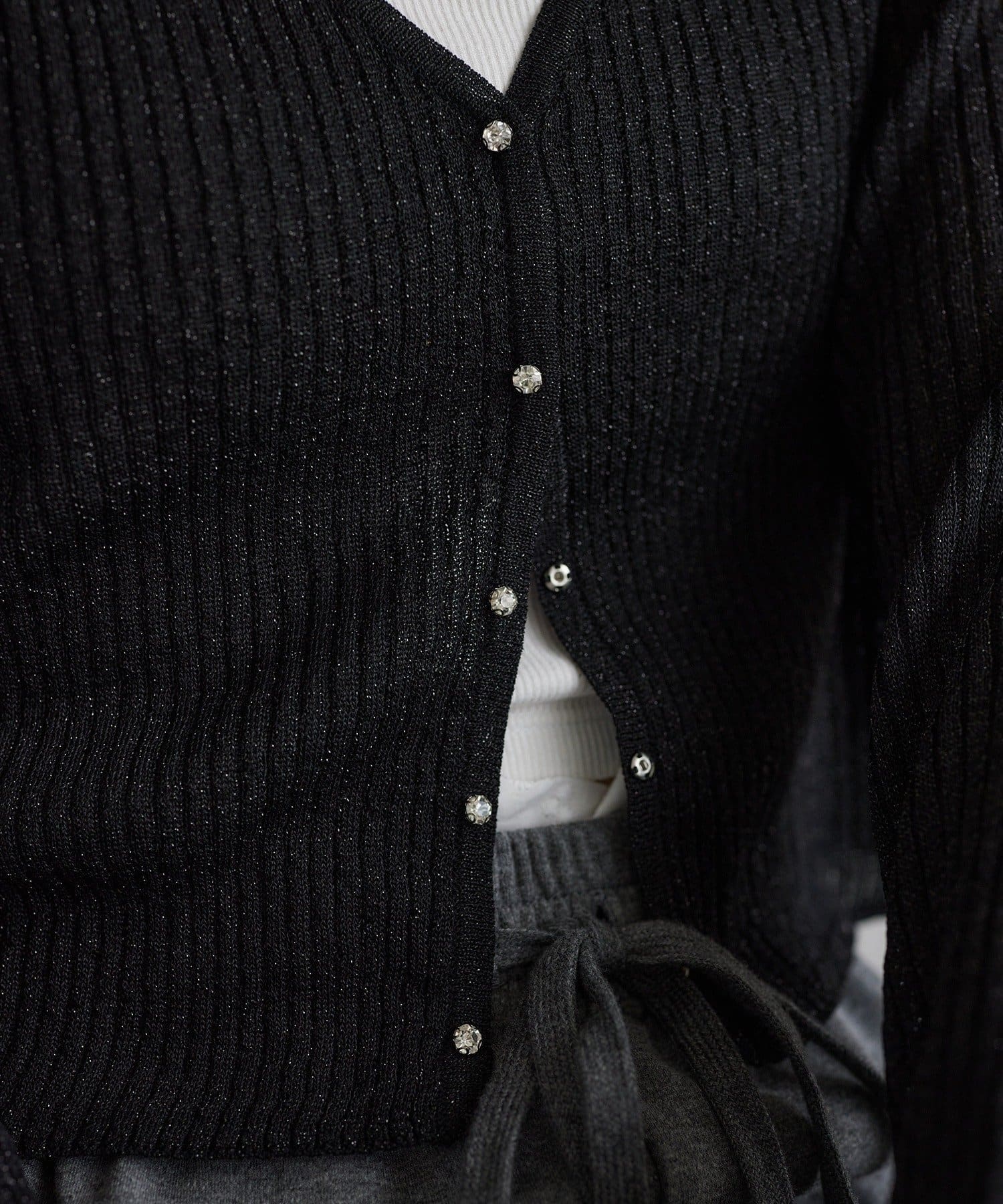 NICE CLAUP / OLIVE des OLIVE OUTLET(ナイスクラップ  / オリーブ デ オリーブ アウトレット) 【one after another】ビジュー釦ラメシアーカーデ