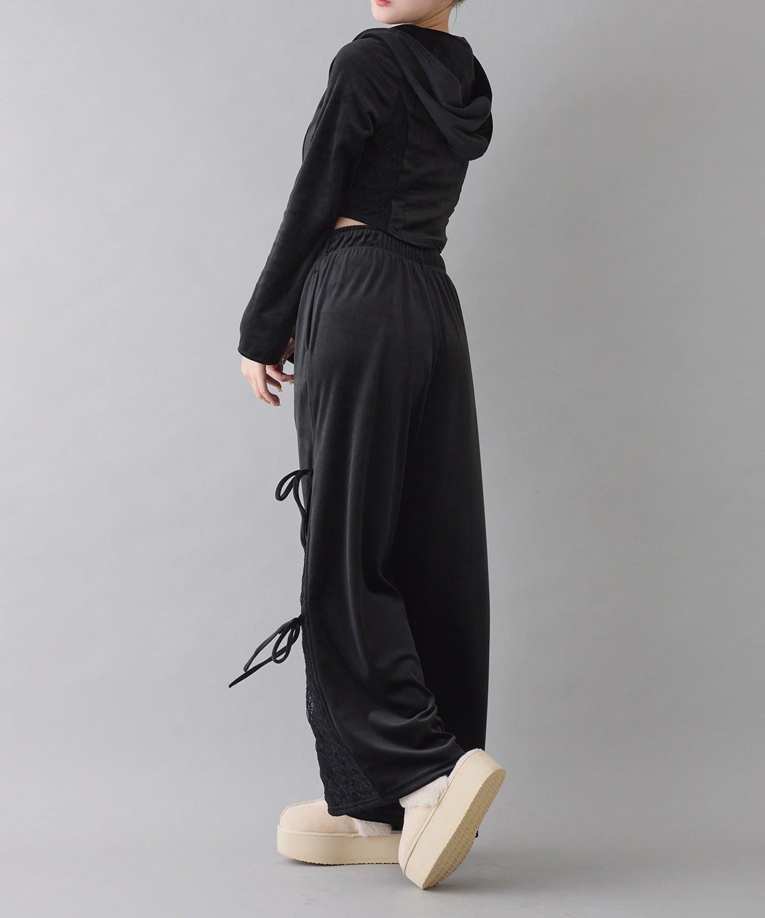 NICE CLAUP / OLIVE des OLIVE OUTLET(ナイスクラップ  / オリーブ デ オリーブ アウトレット) 【one after another】ベロアパーカー