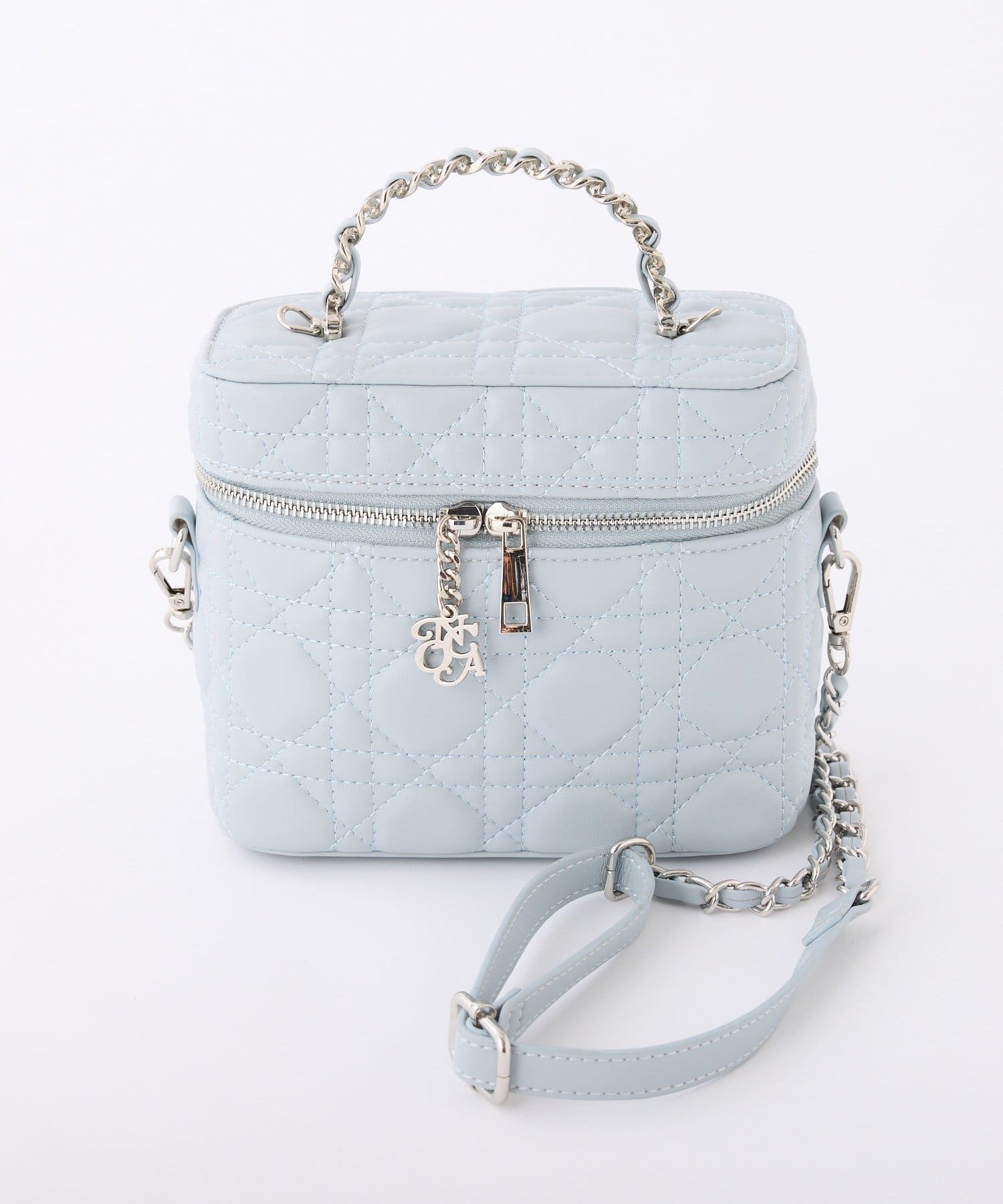 one after another NICE CLAUP(ワンアフターアナザー ナイスクラップ) チャーム付きキルティングバニテ