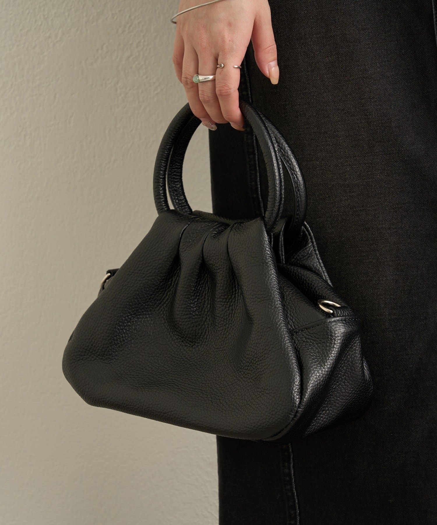 Omekashi(オメカシ) 【MILLELA FIRENZE】ギャザーハンドバッグ