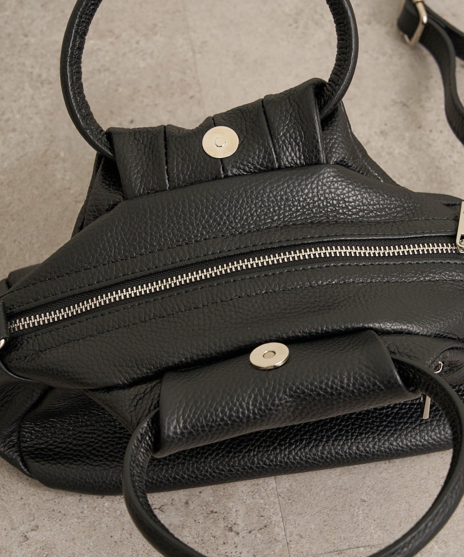 Omekashi(オメカシ) 【MILLELA FIRENZE】ギャザーハンドバッグ